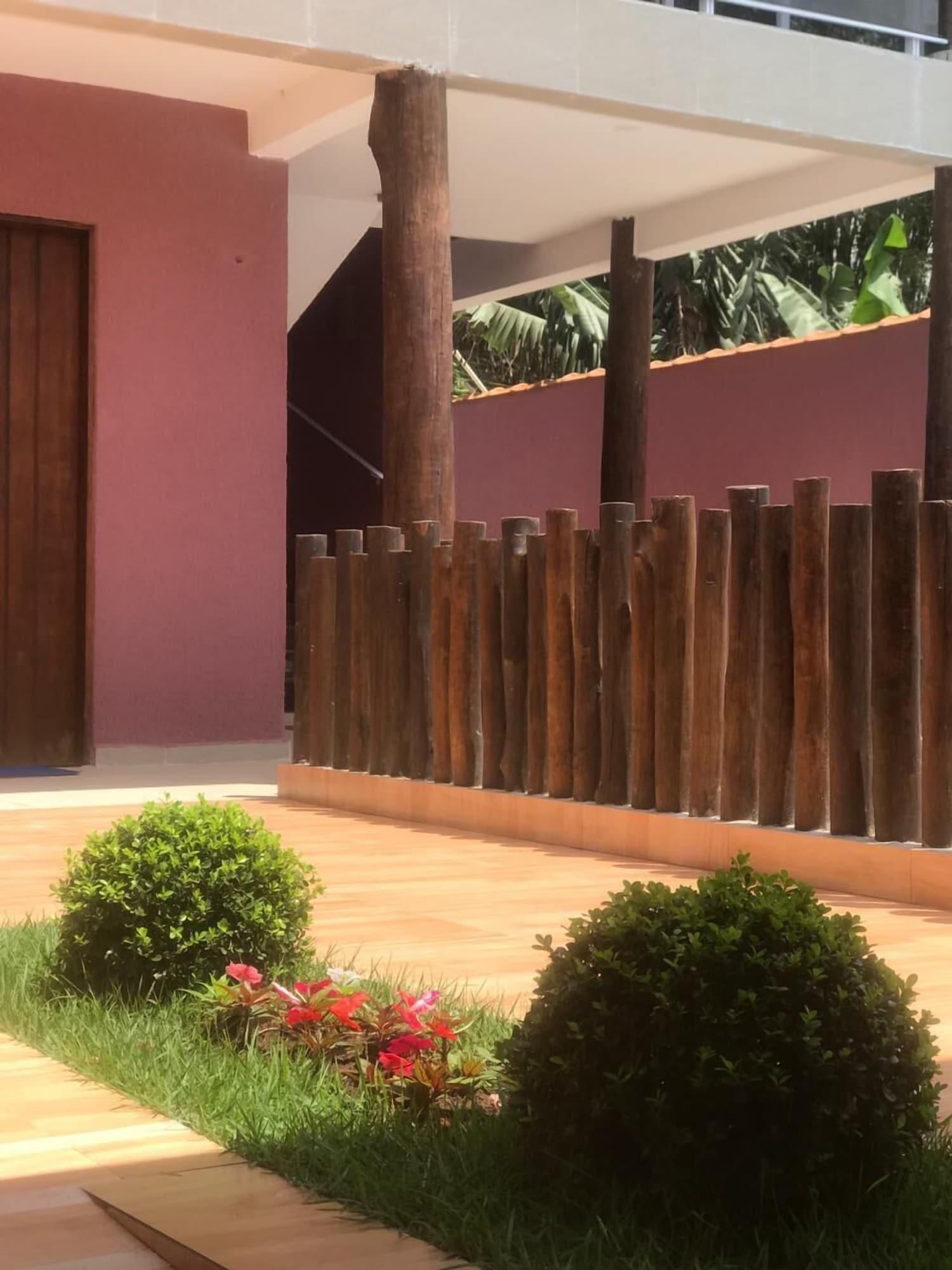 Vista Exterior Pousada Parapuã