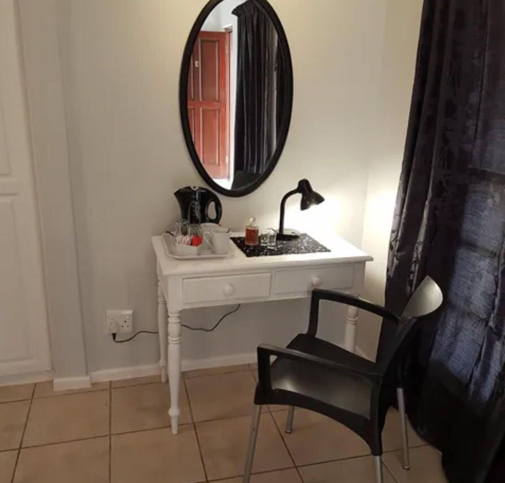 Set de Habitación Traders Hotel & Restaurant