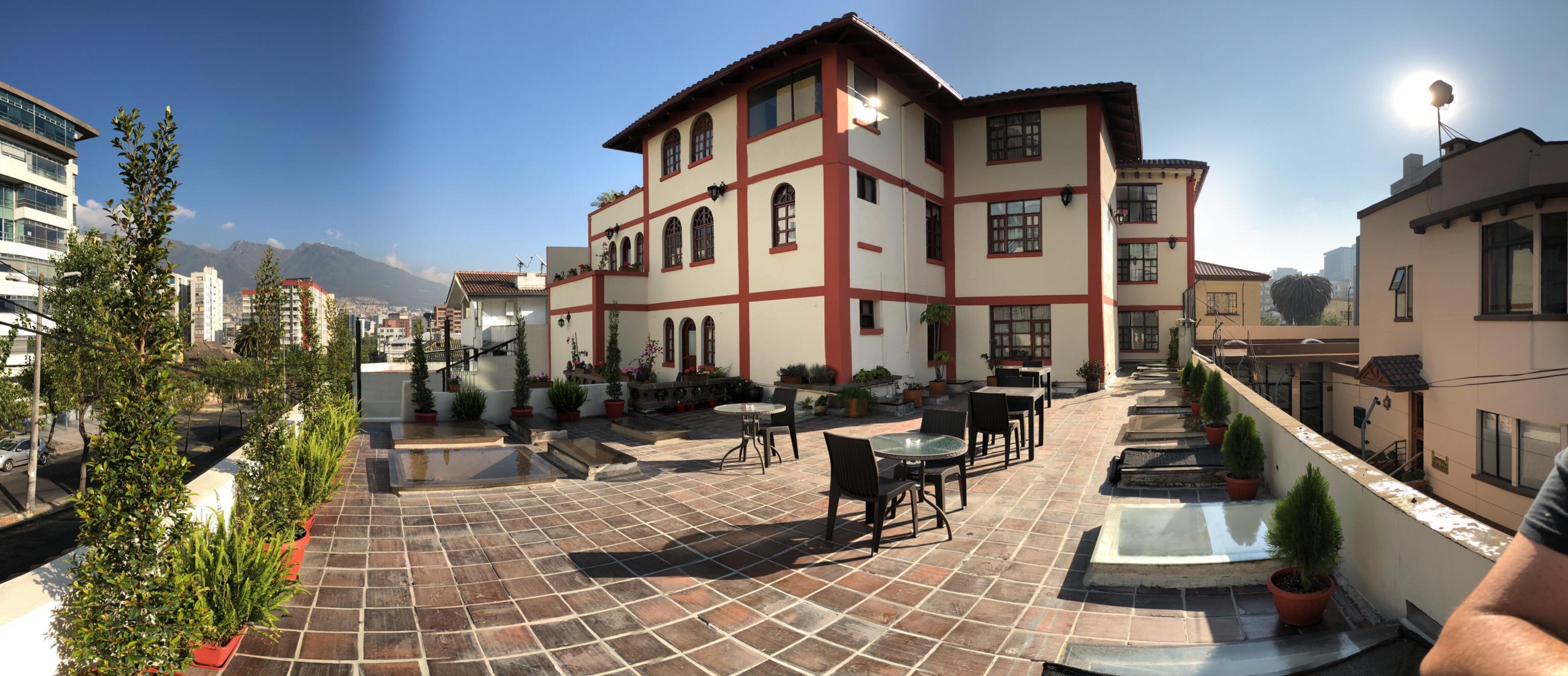 Varios Kituandes Hotel
