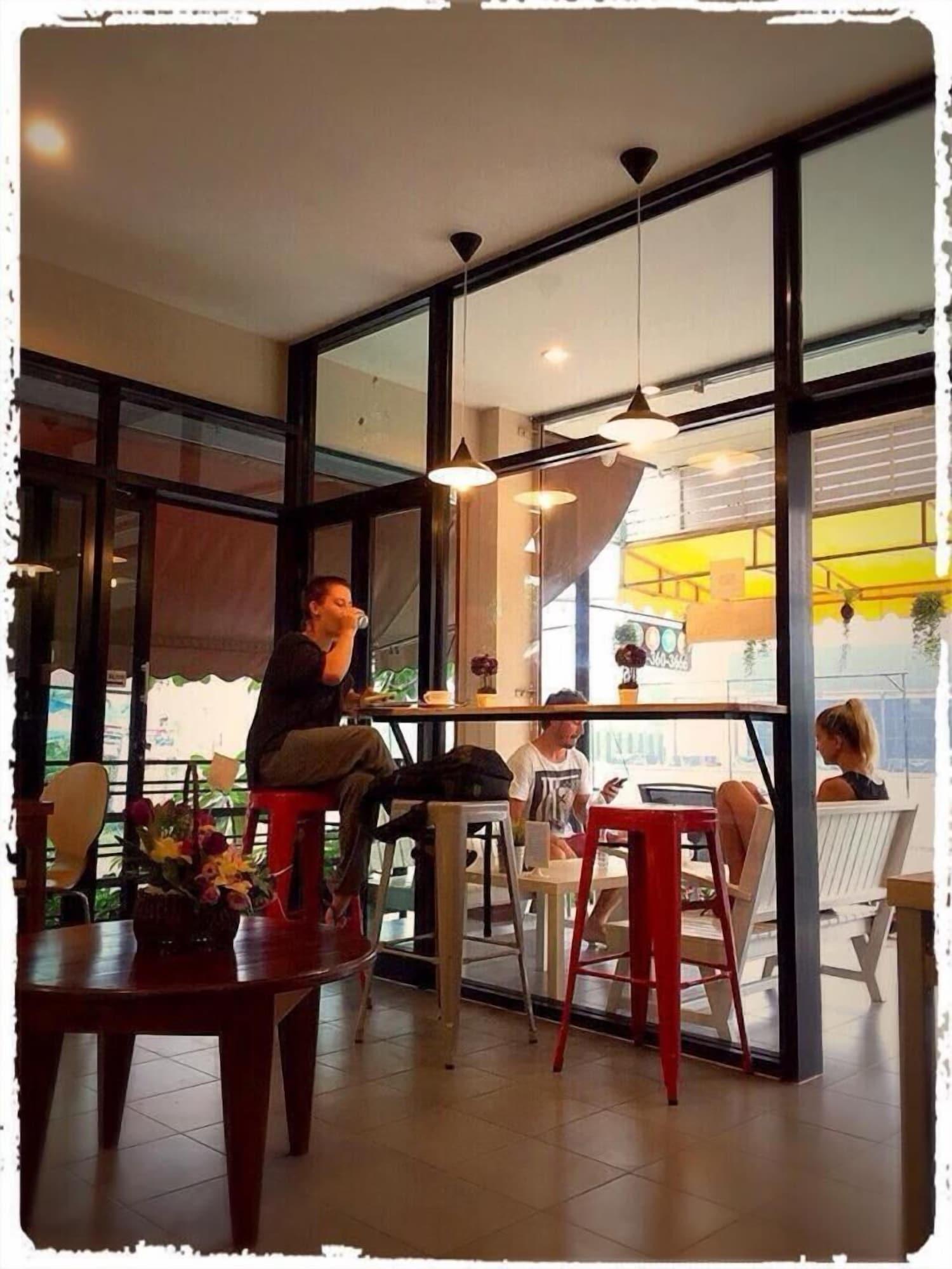 Restaurant U Dee Room & Coffee
