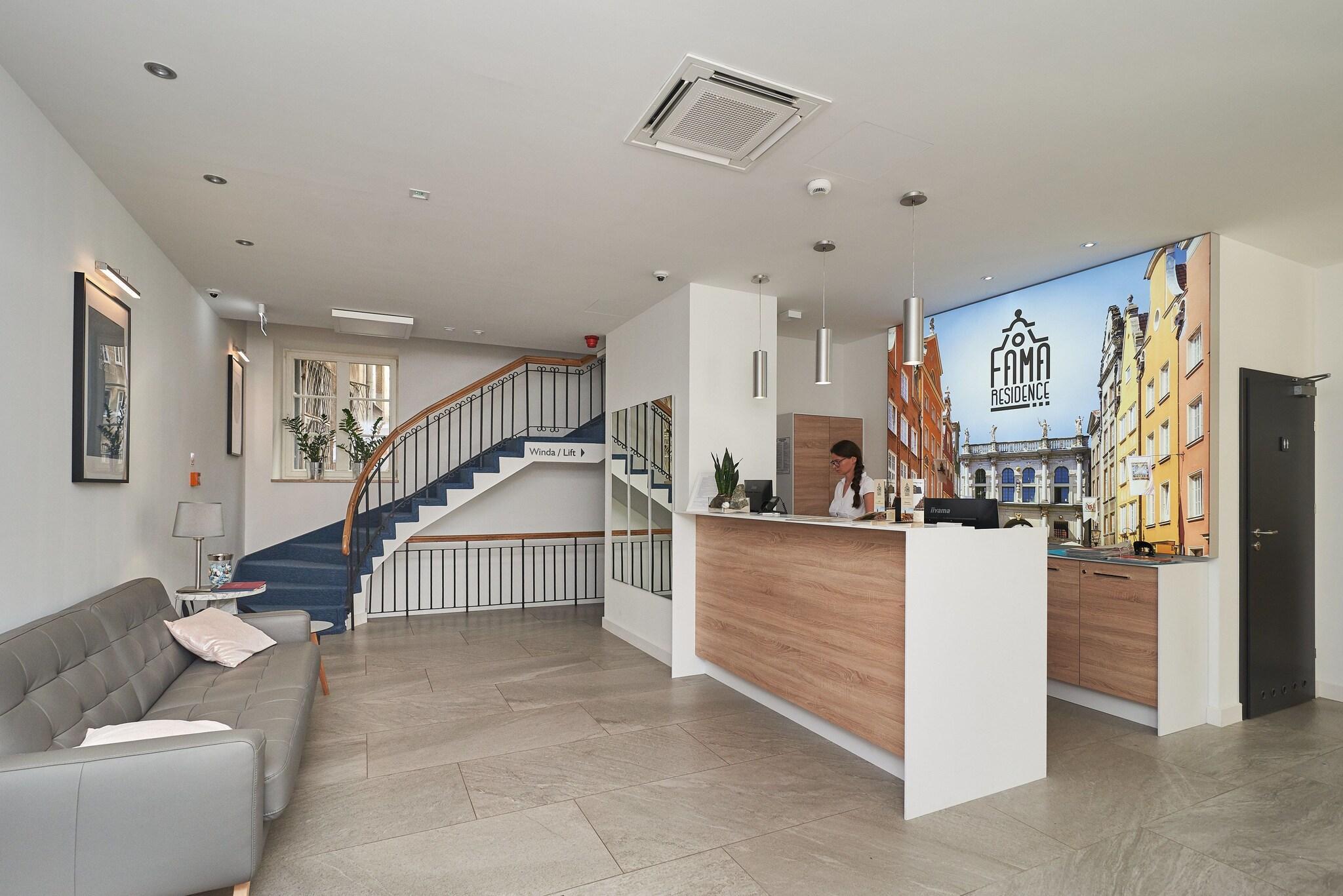 Vista Lobby Fama Residence