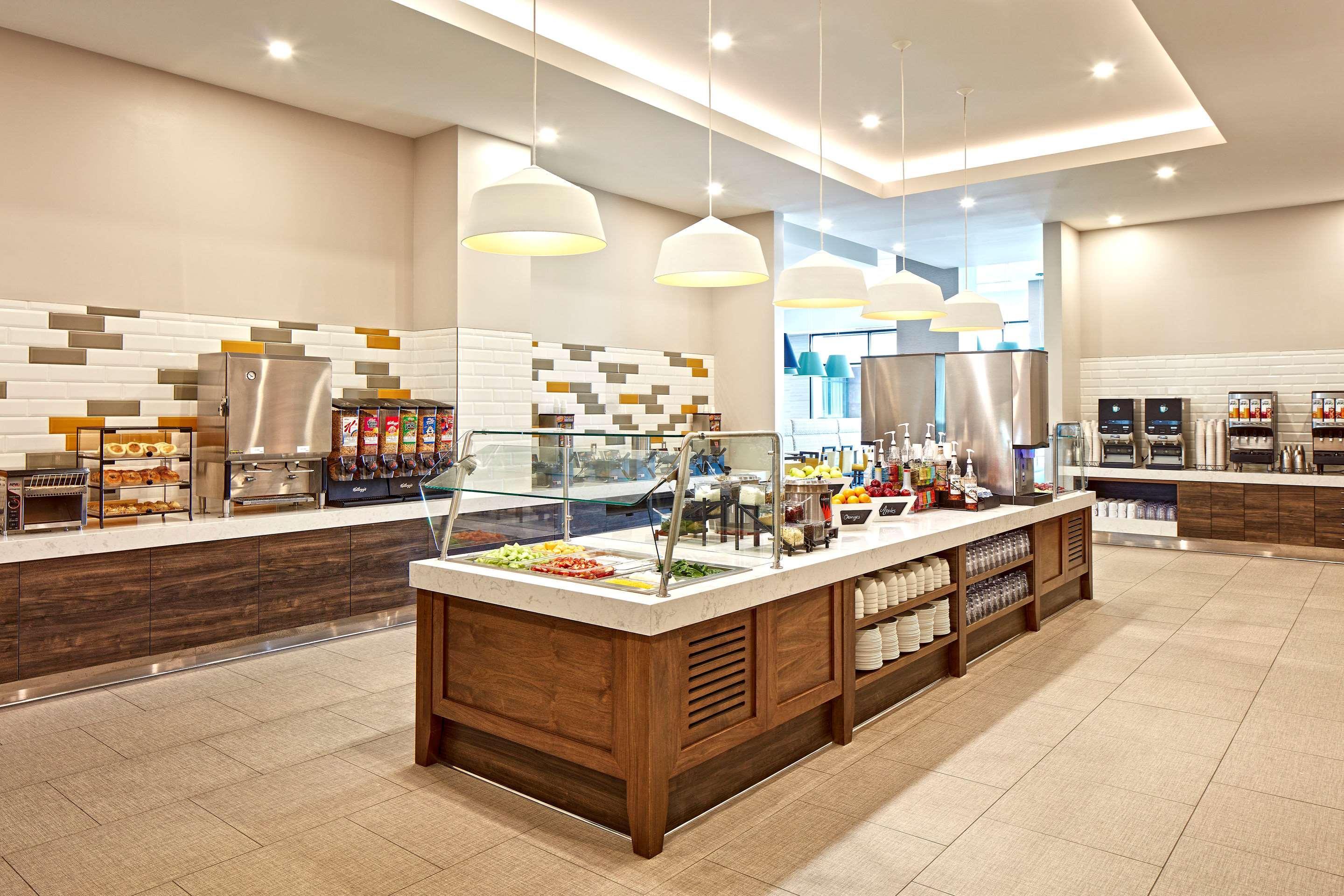 Restaurant Cambria Hotel & Suites Anaheim Resort Area