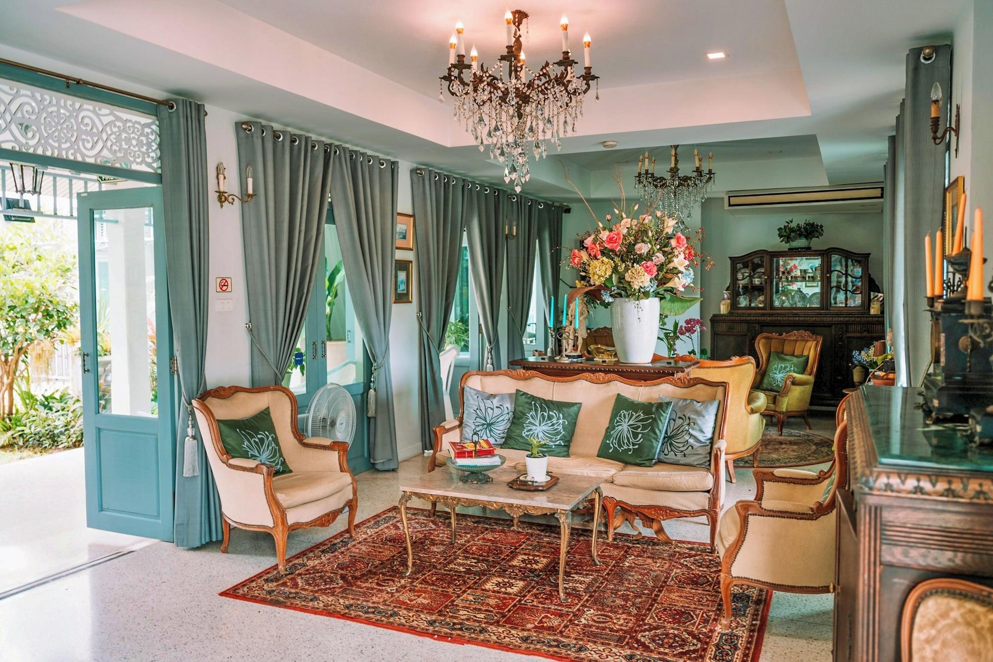 Vista Lobby Villa Amphawa