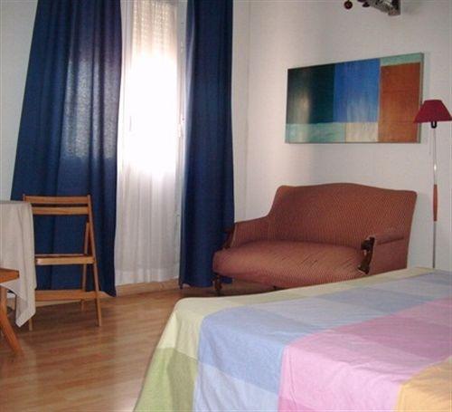 Habitación Gay Hostal Puerta del Sol