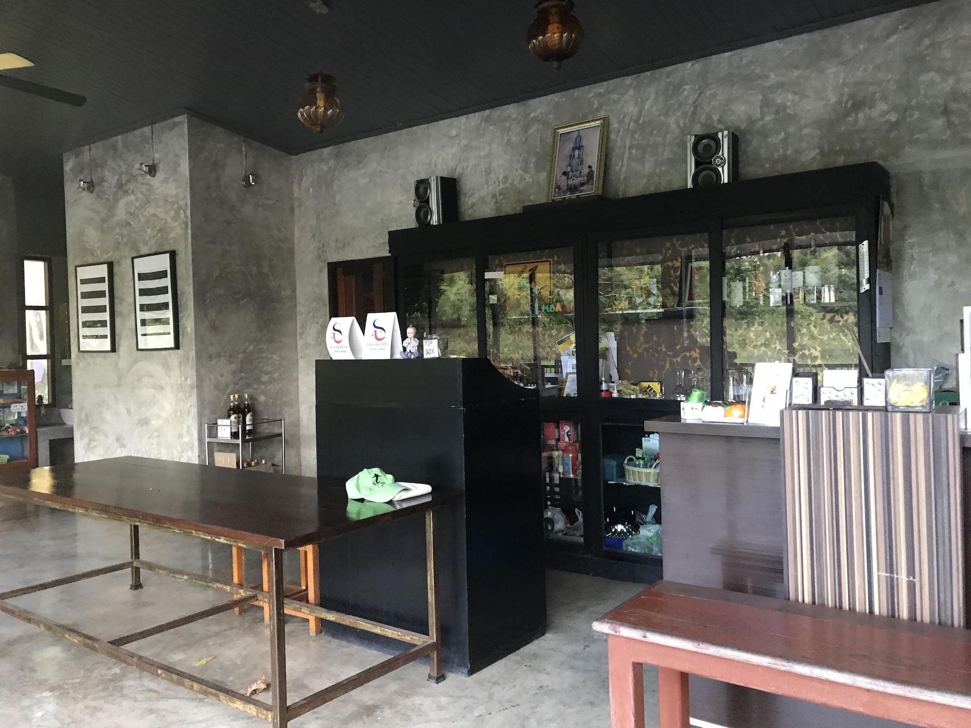 Vista Lobby Doembangvilla
