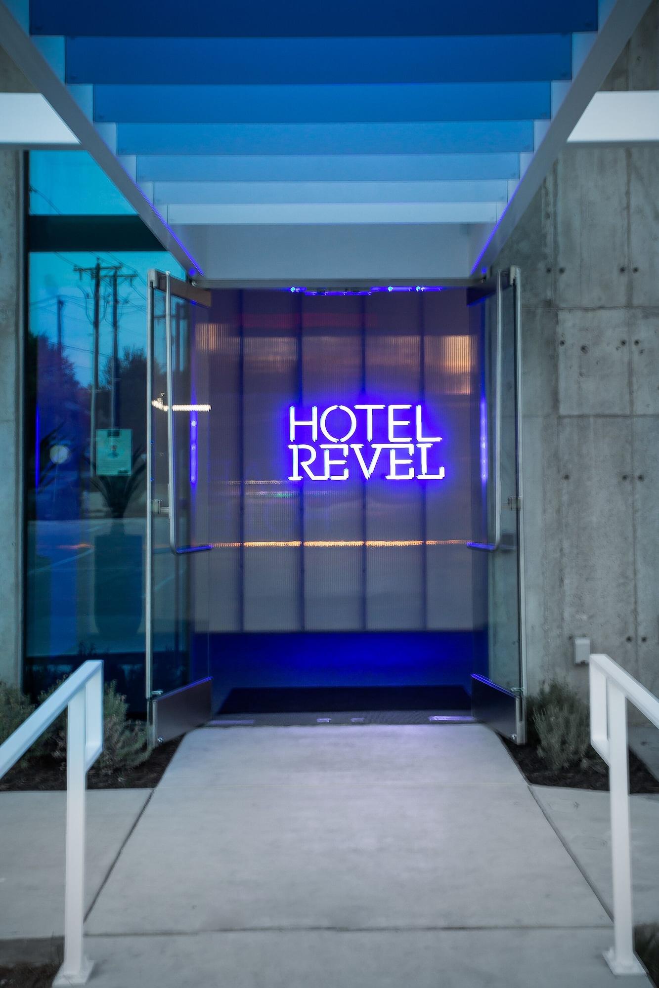 Vista Exterior Hotel Revel