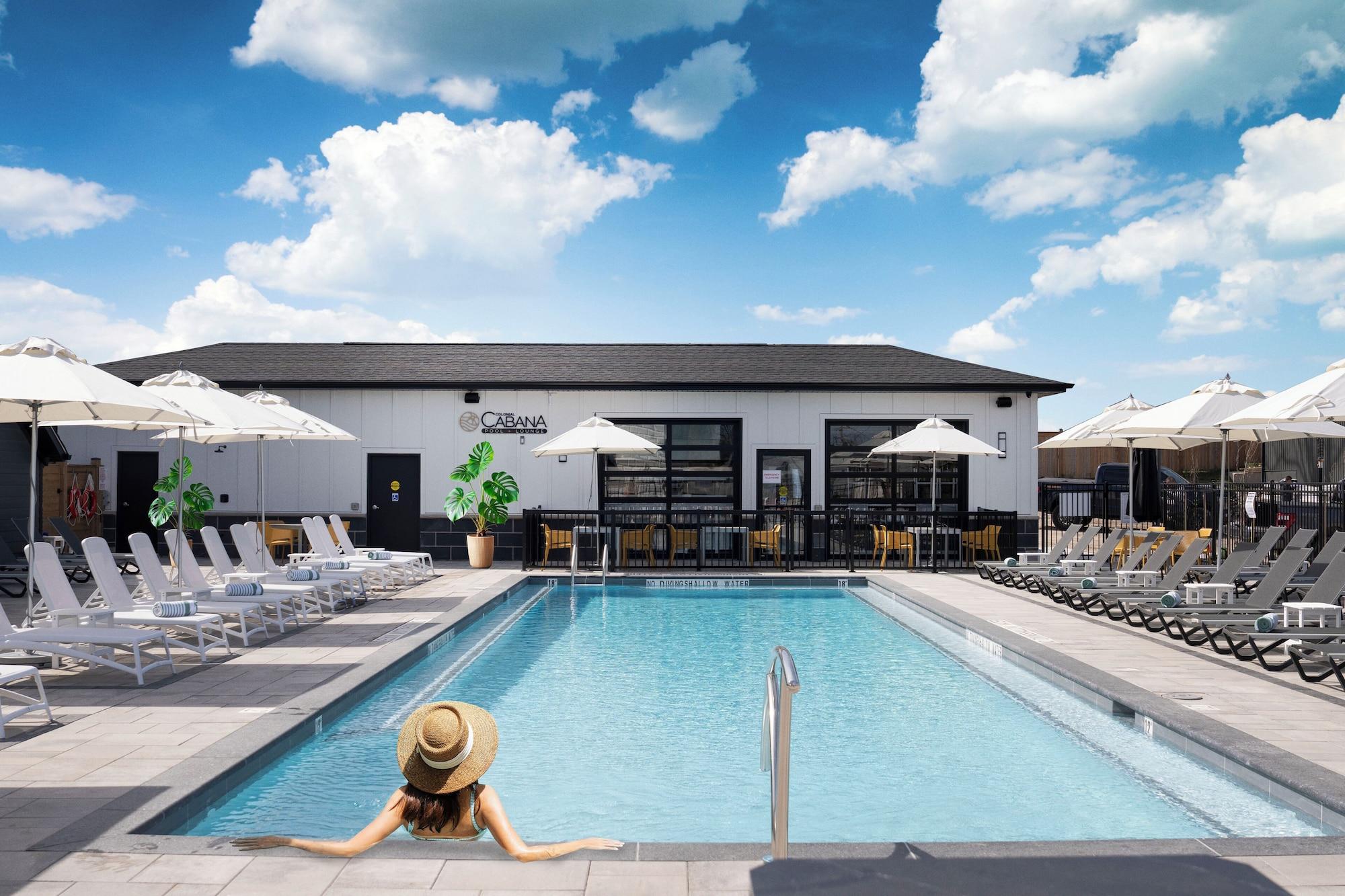 Varios Colonial Hotel & Suites