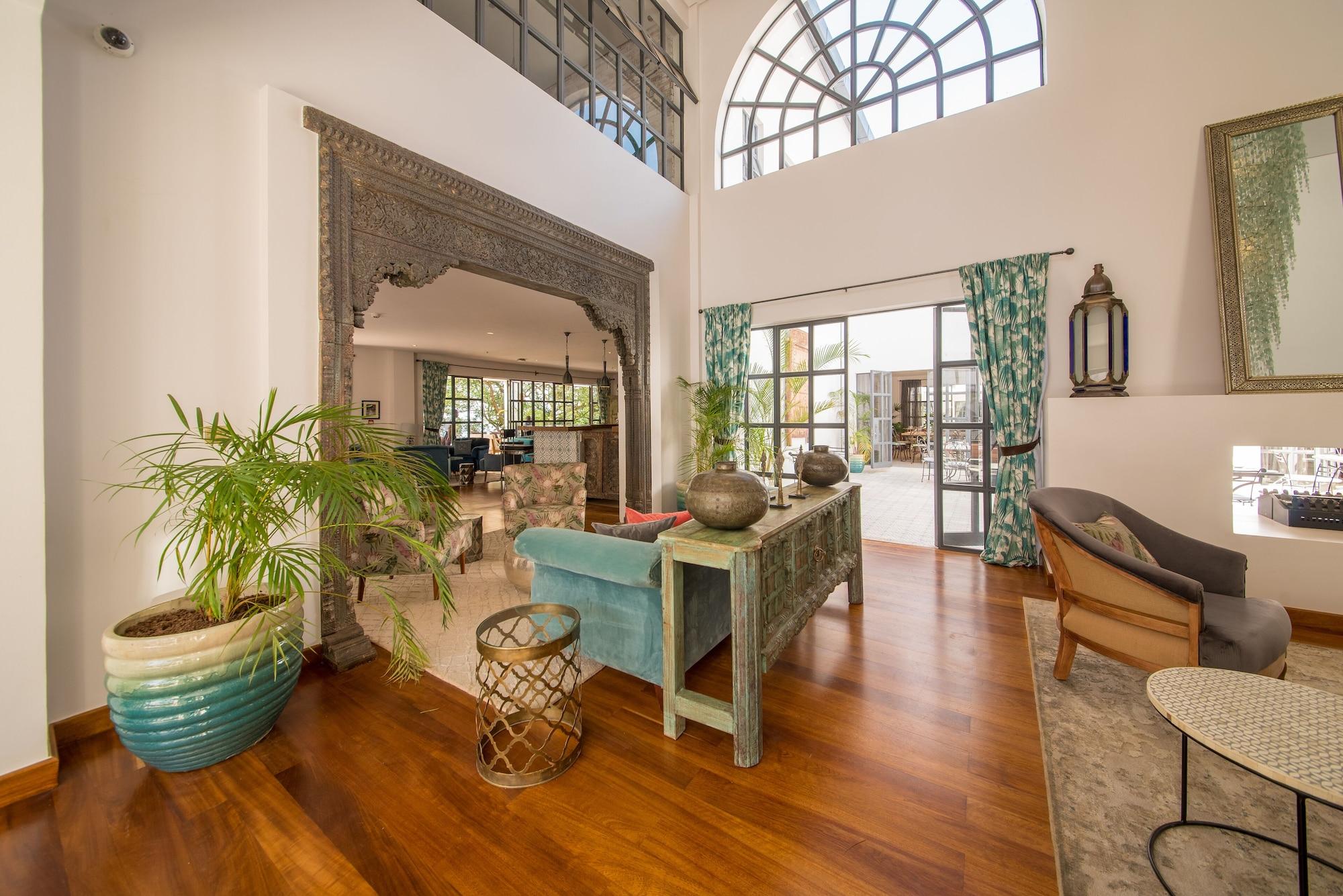 Vista Lobby Latitude 0 Degrees