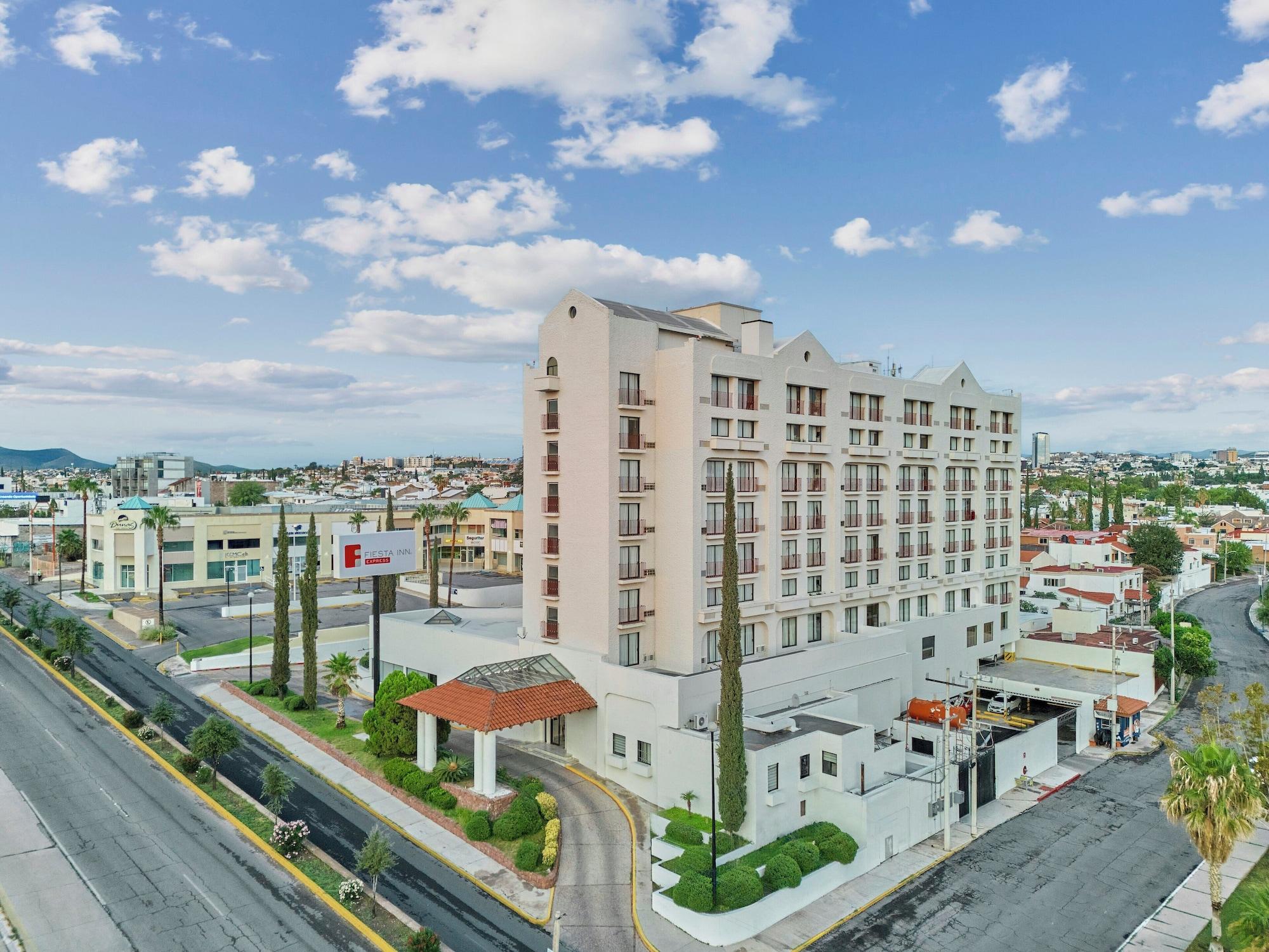 Spa Fiesta Inn Express Chihuahua