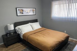 Alquiler Vacacional - Spacious one bedroom with private backyard. Pet Friendly!!