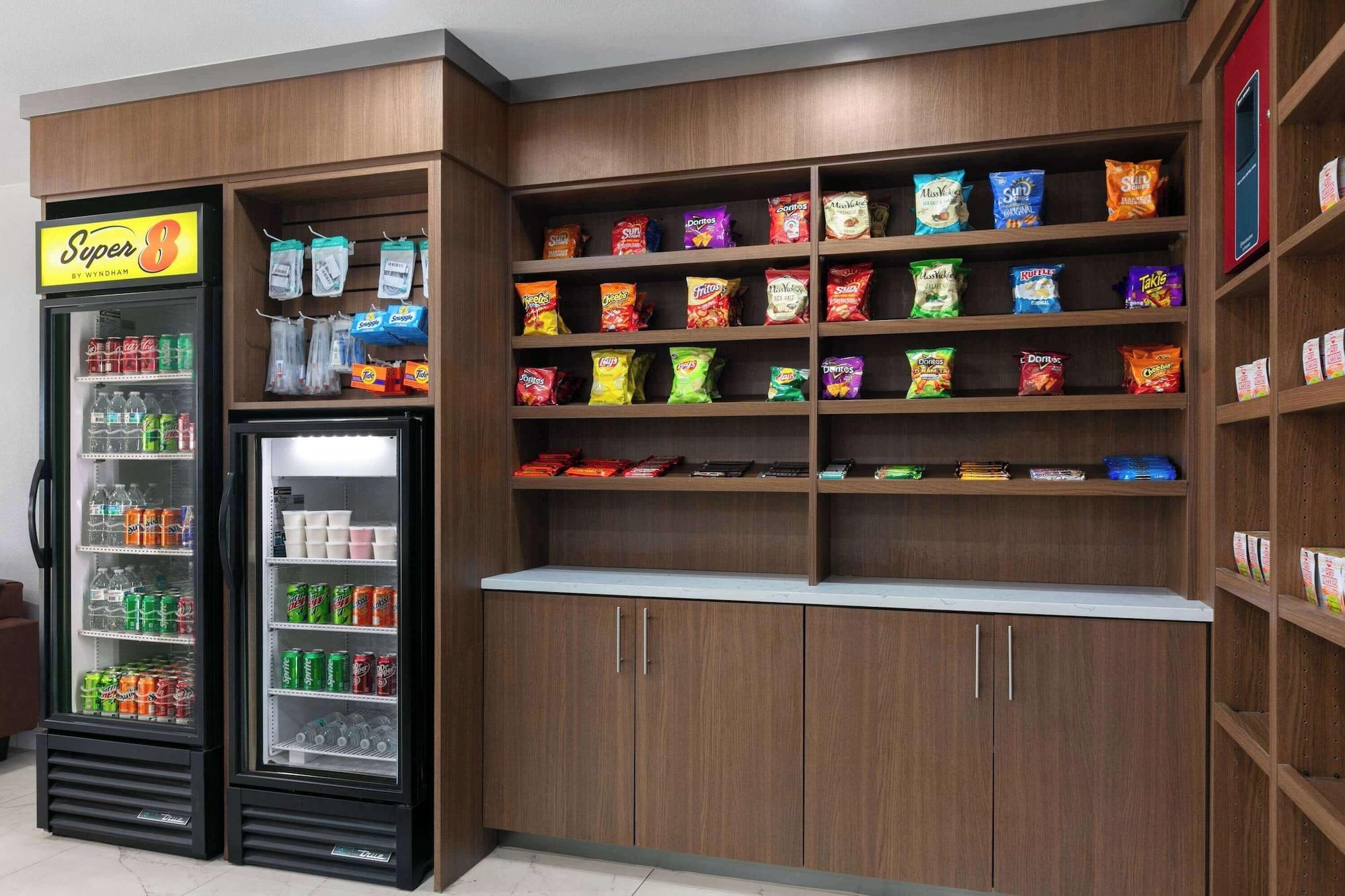 Restaurant Super 8 by Wyndham Grapevine/DFW Airport Northwest