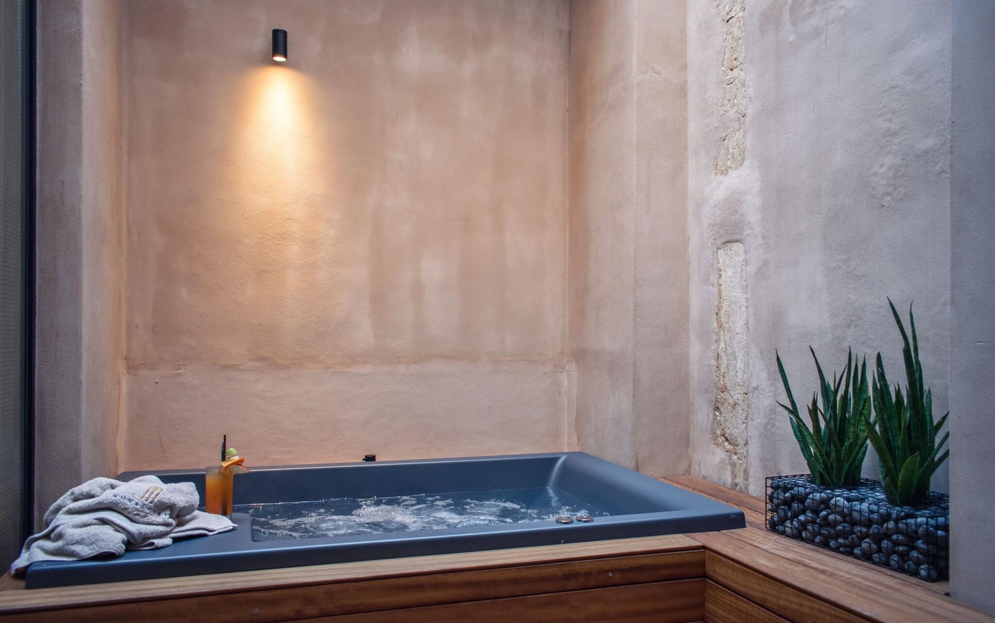 Instalaciones Recreativas Monastery Estate Venetian Harbor