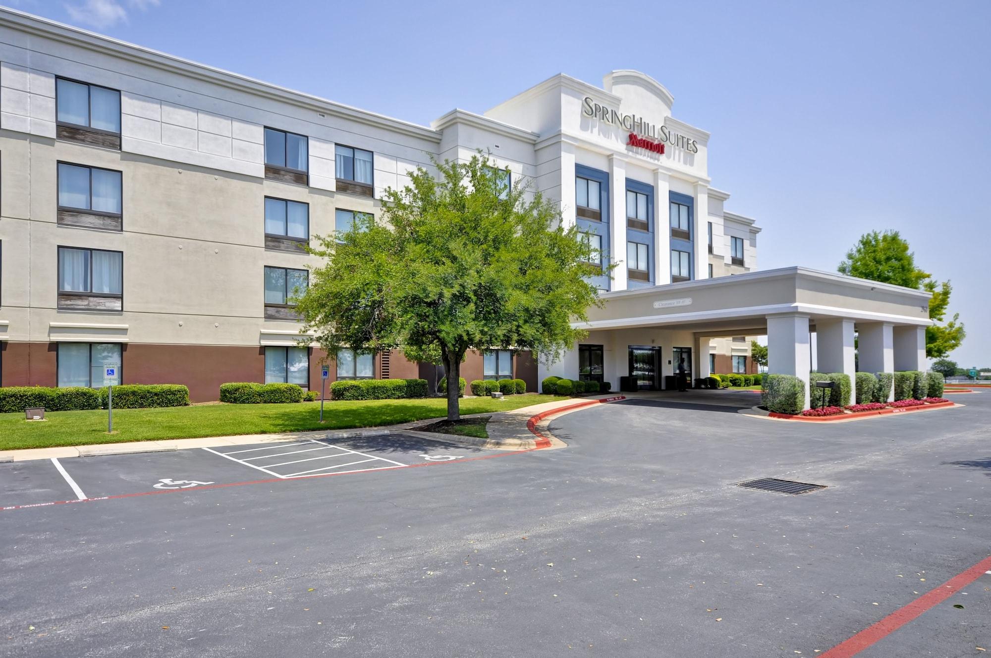 Vista Exterior SpringHill Suites by Marriott Austin Round Rock
