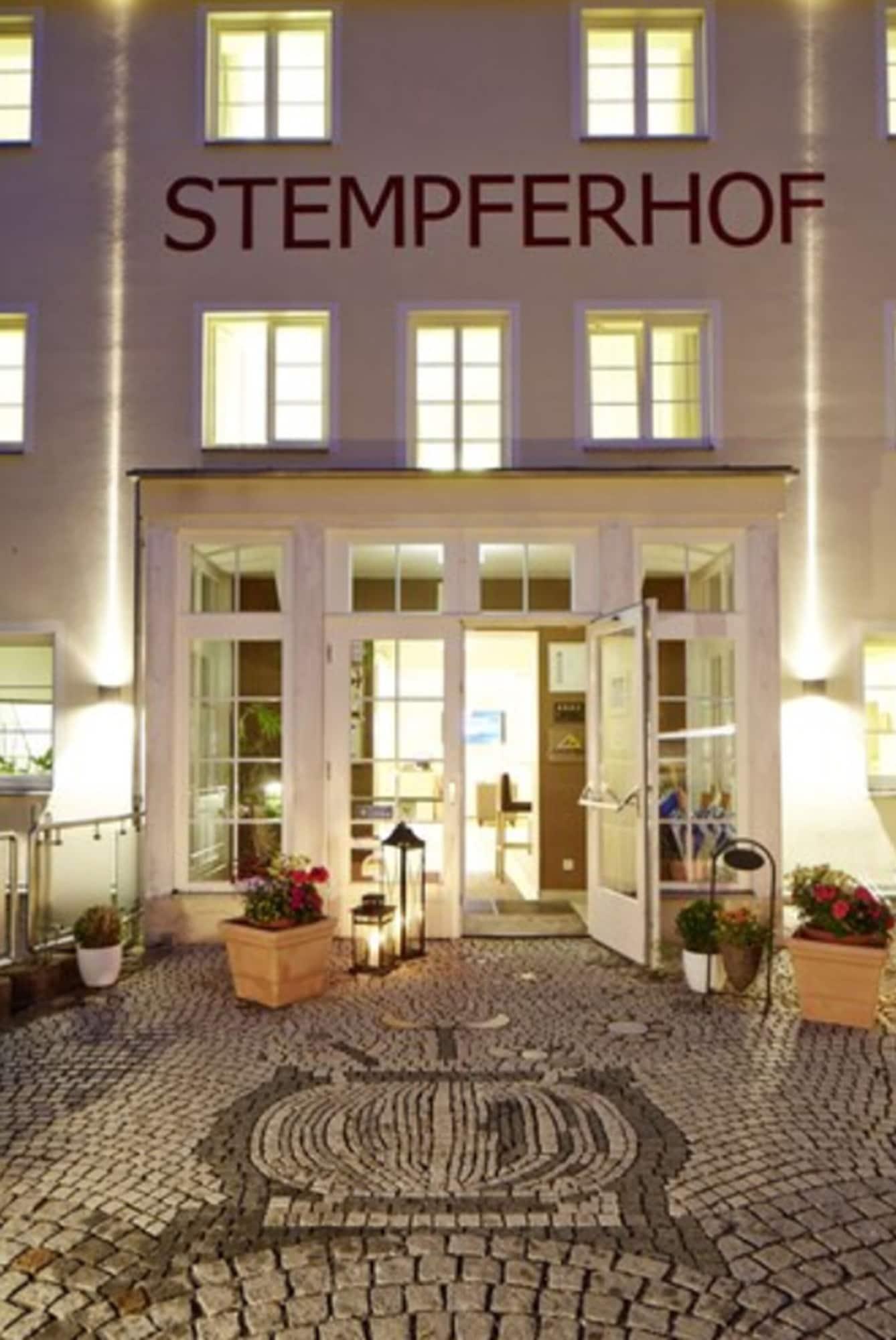Vista Exterior Hotel Stempferhof