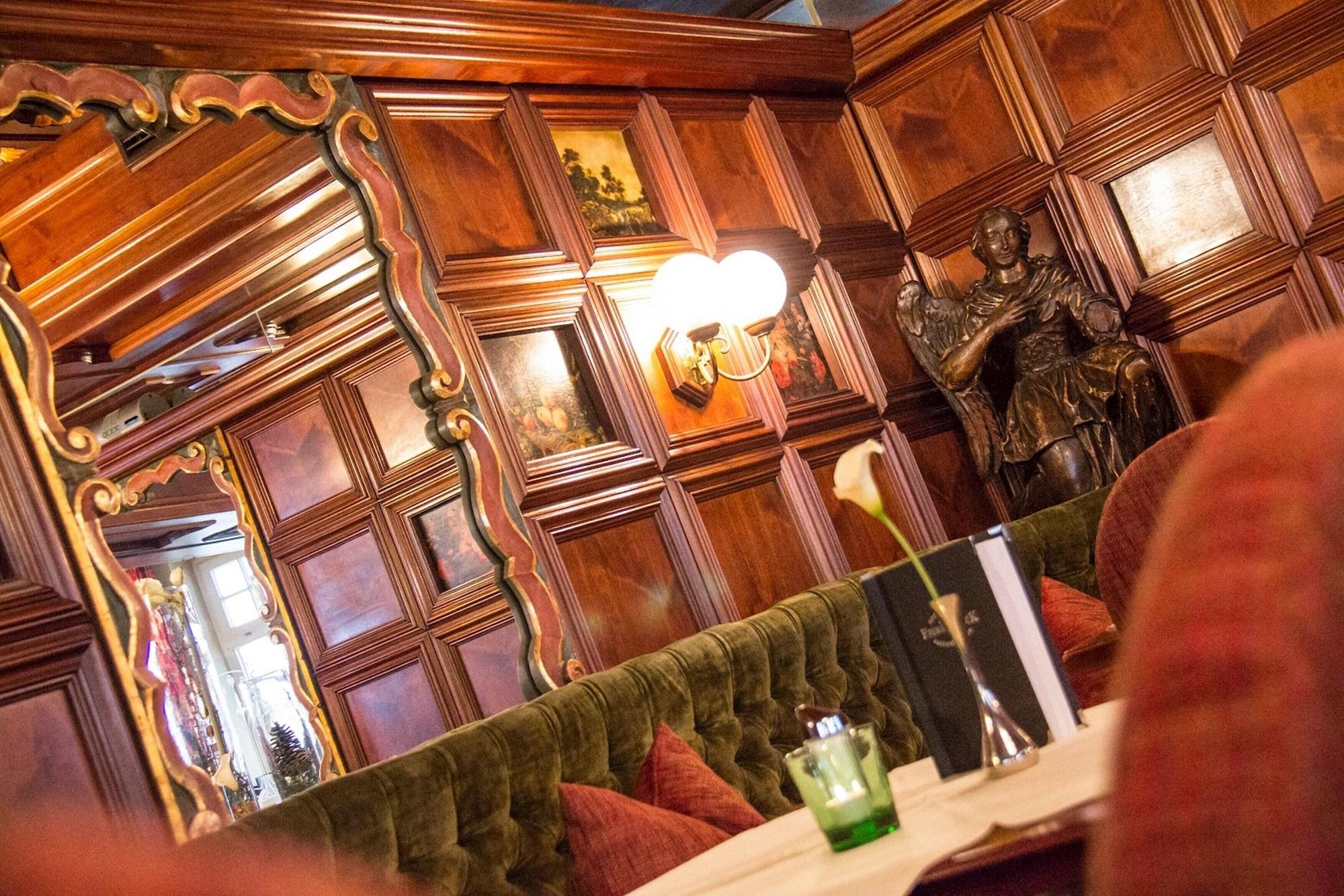 Restaurant Apartmenthaus Hotel Cella Central