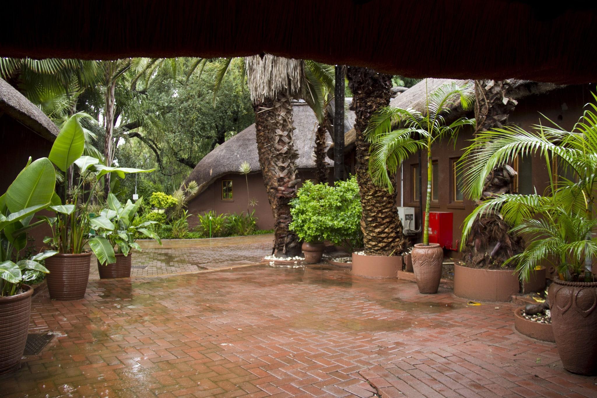 Bar/Salón Cresta Marang Gardens