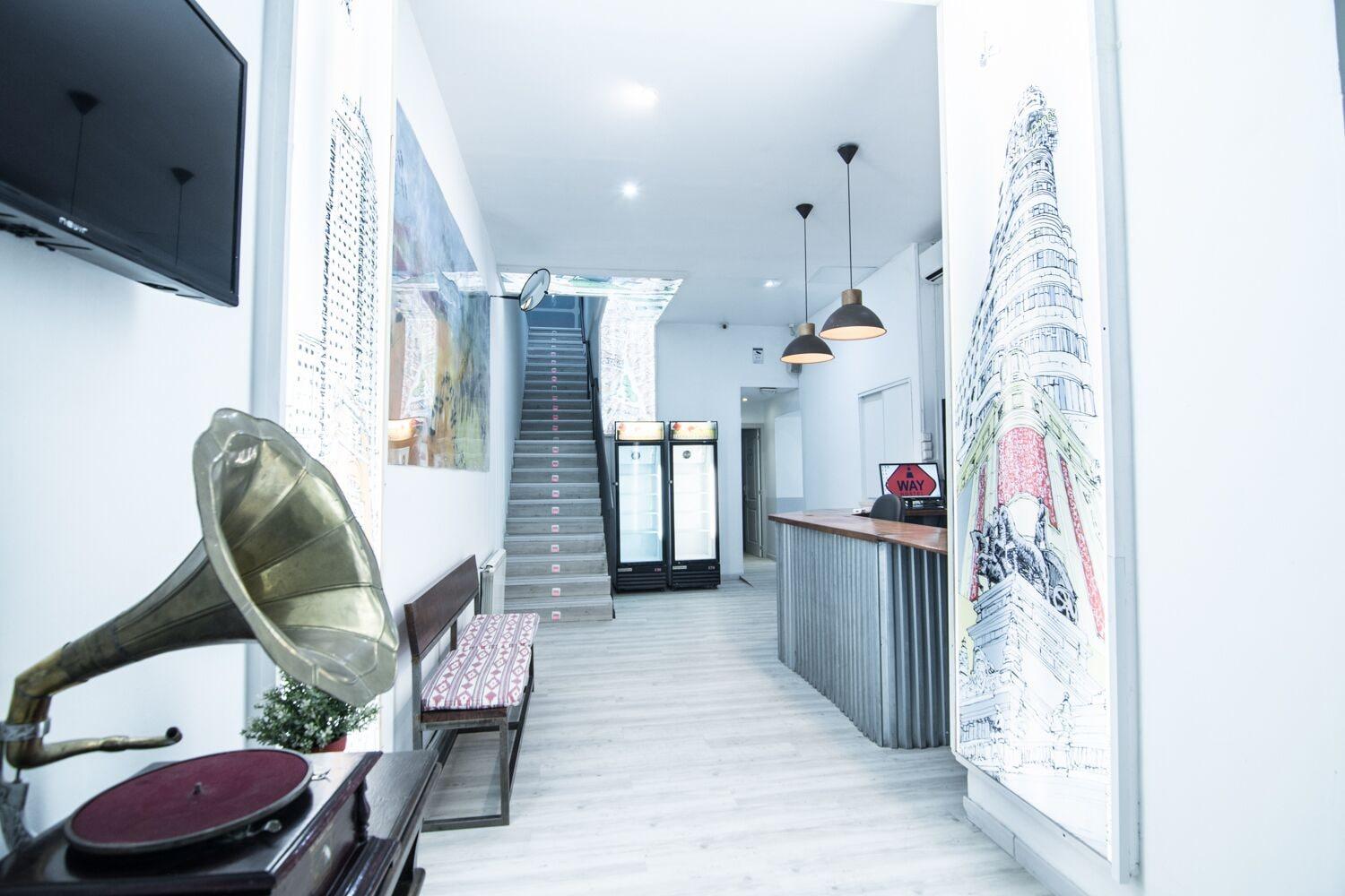 Varios Way Hostel Madrid