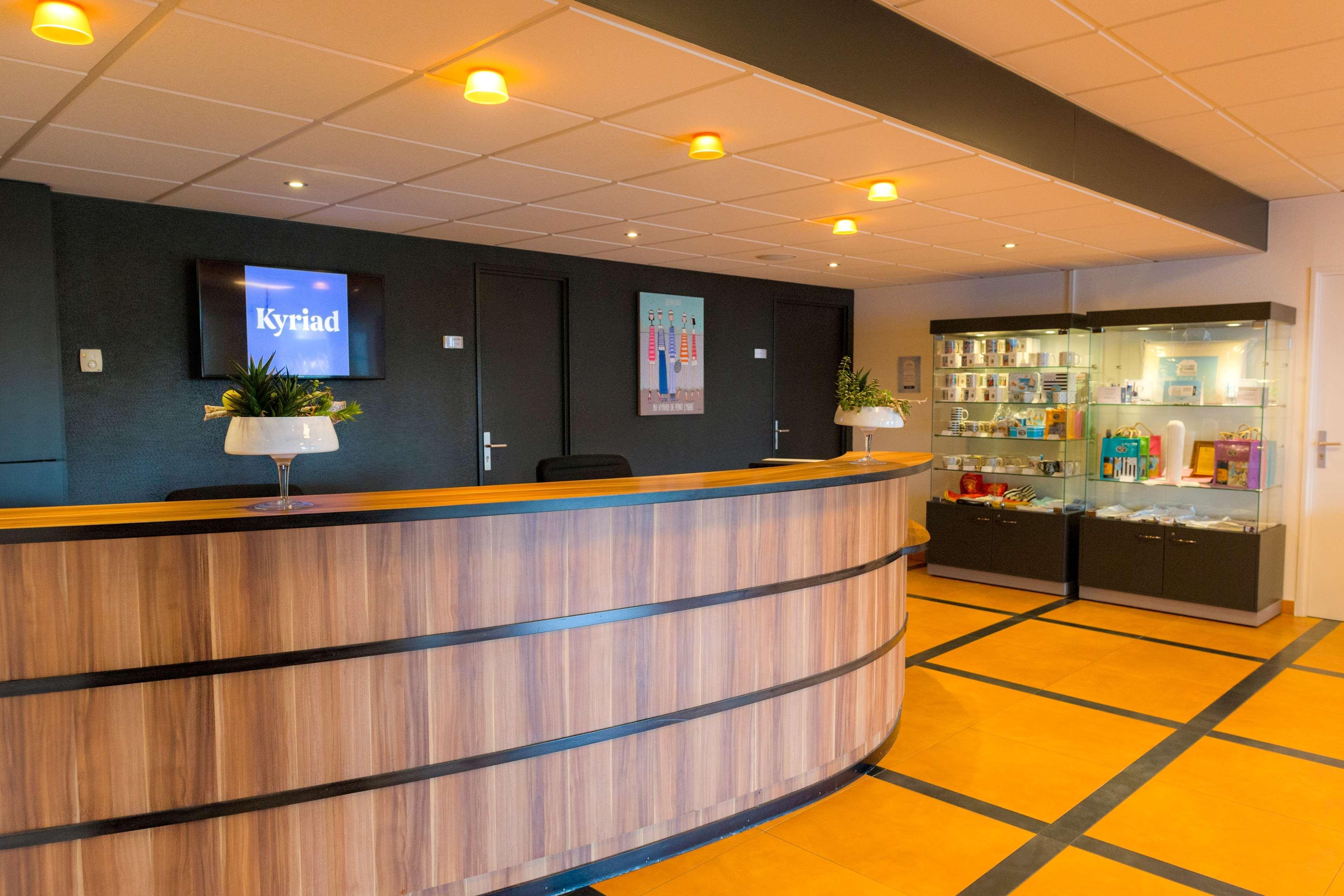 Vista Lobby Kyriad Quimper Pont-l Abbe