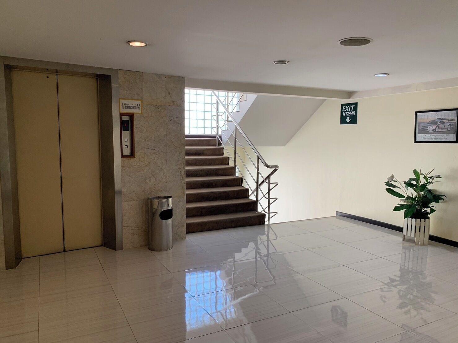 Varios Jumbotel Hotel