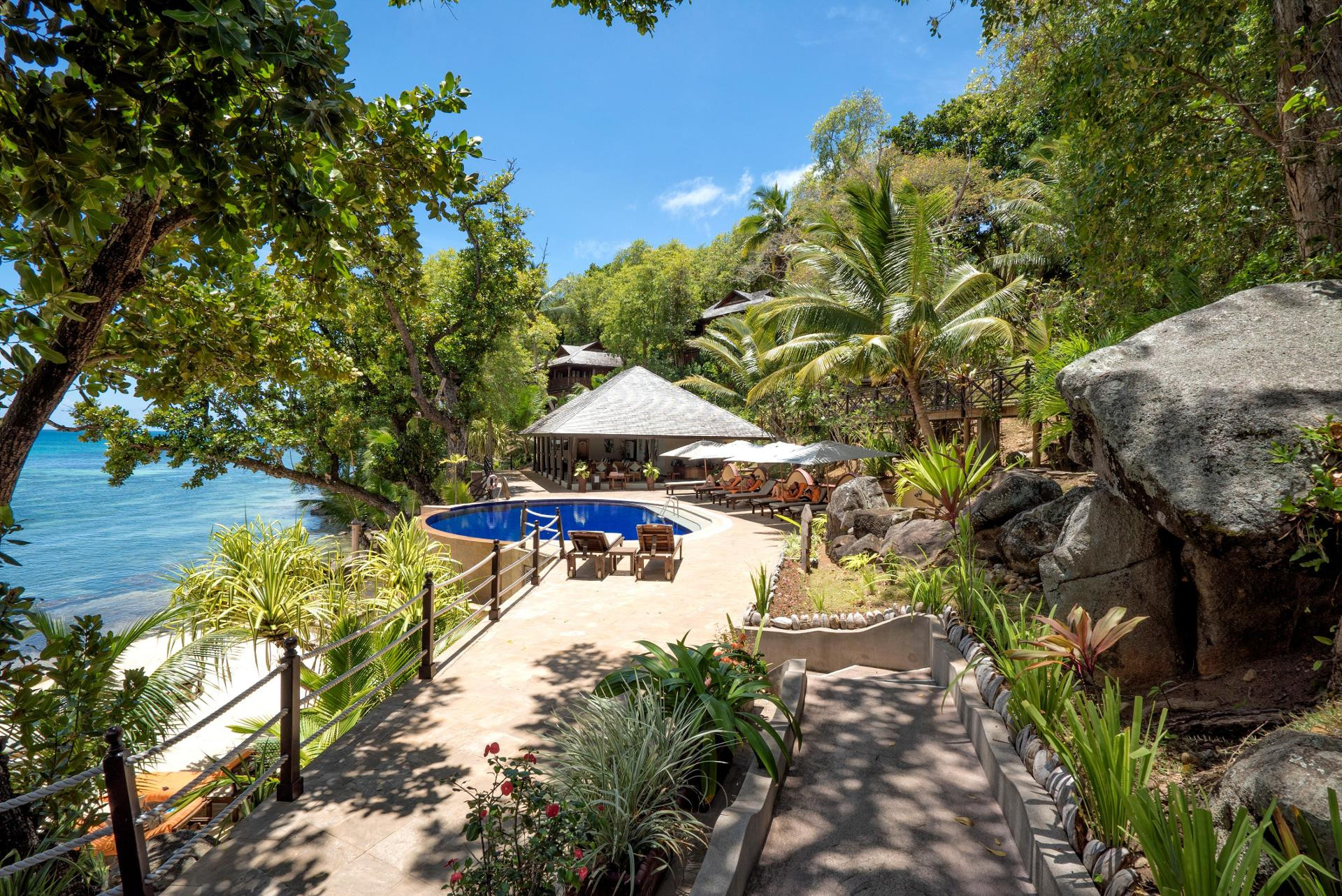 Vista Lobby Cerf Island Resort