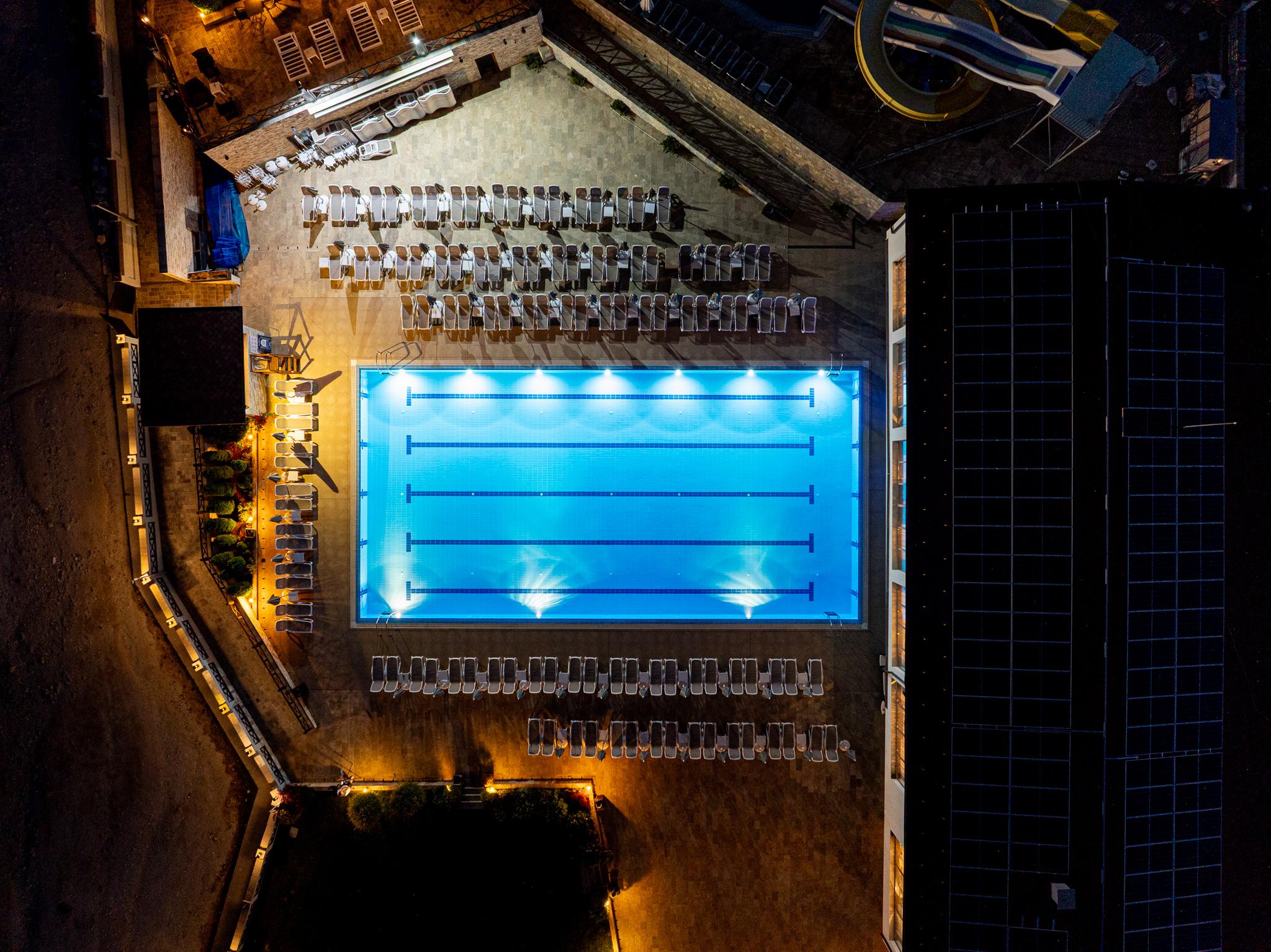 Vista Piscina Regnum Bansko Ski Hotel & SPA