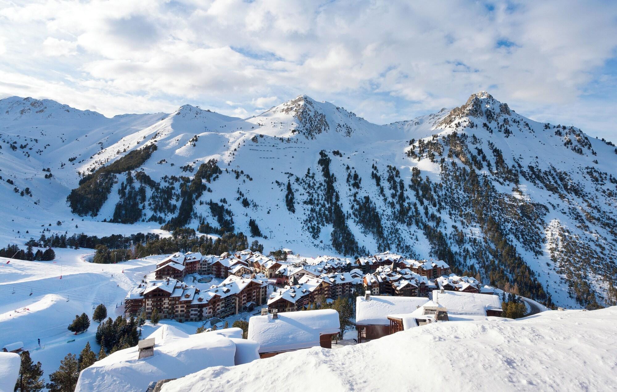 Vista Exterior Hôtel Club mmv Les Mélèzes Arc 2000