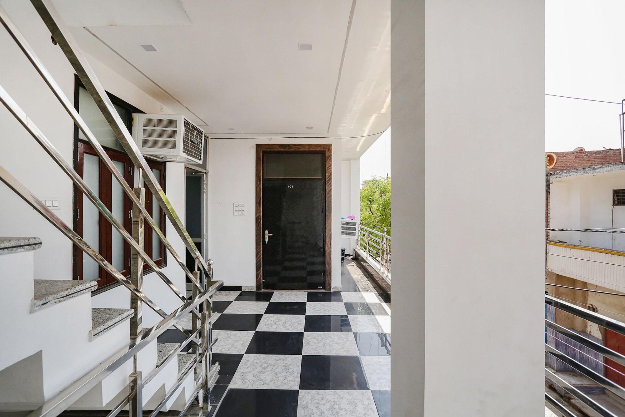 Equipamiento de Habitación Fabhotel Occazia Palace