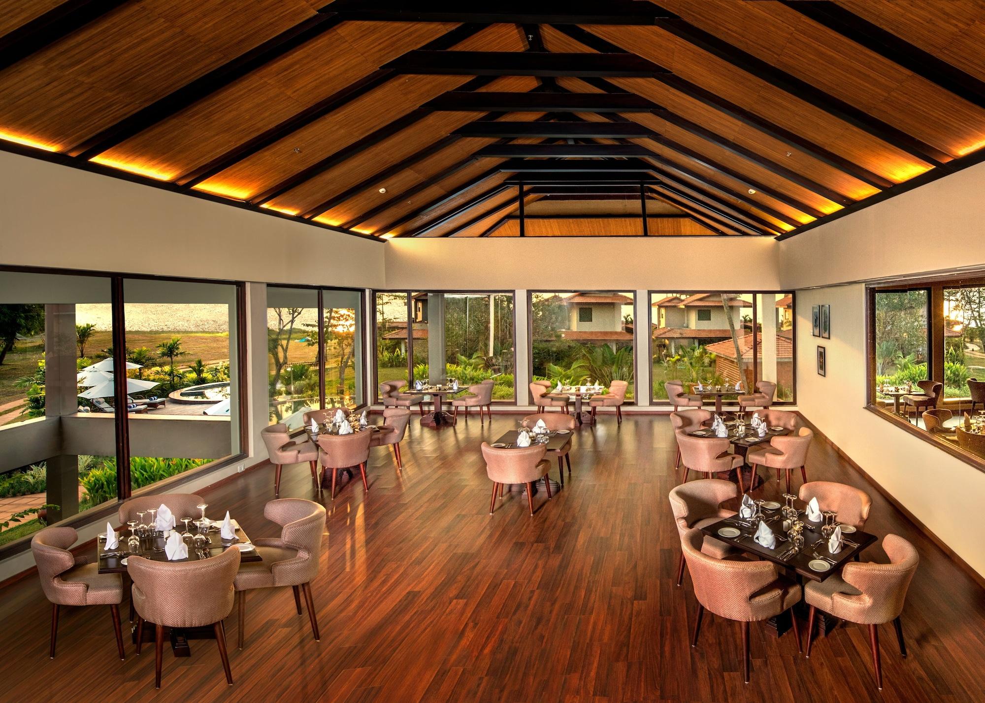 Restaurant Niraamaya Retreats Backwaters & Beyond