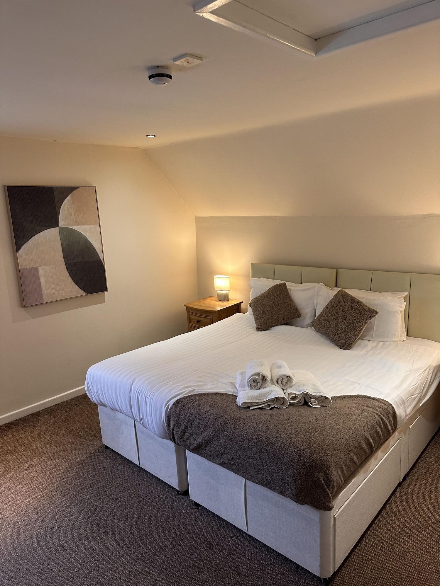 Varios Half Moon Jackfield