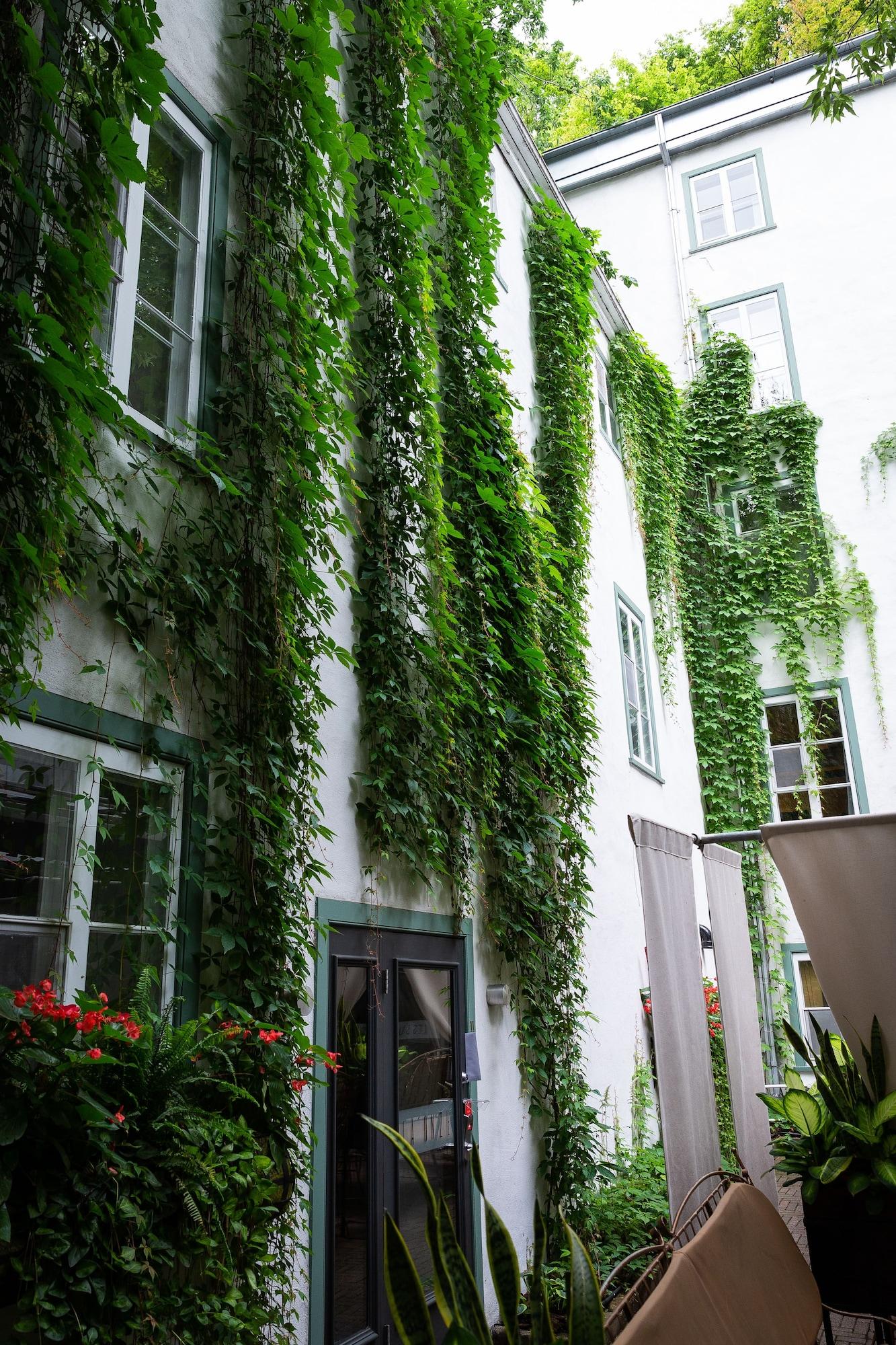 Vista Exterior Hotel Le Priori