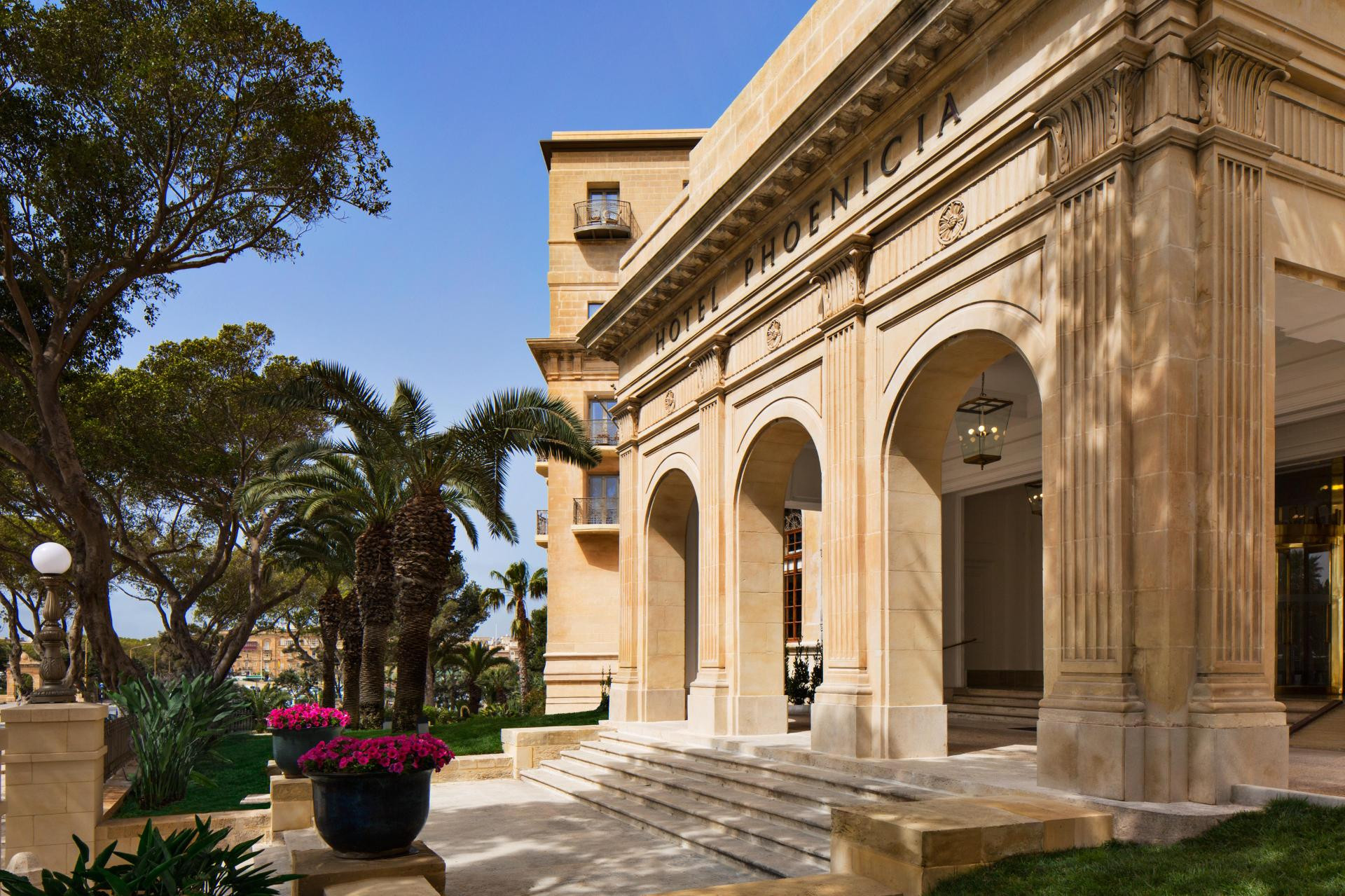Vista Exterior The Phoenicia Malta - The Leading Hotels of the World