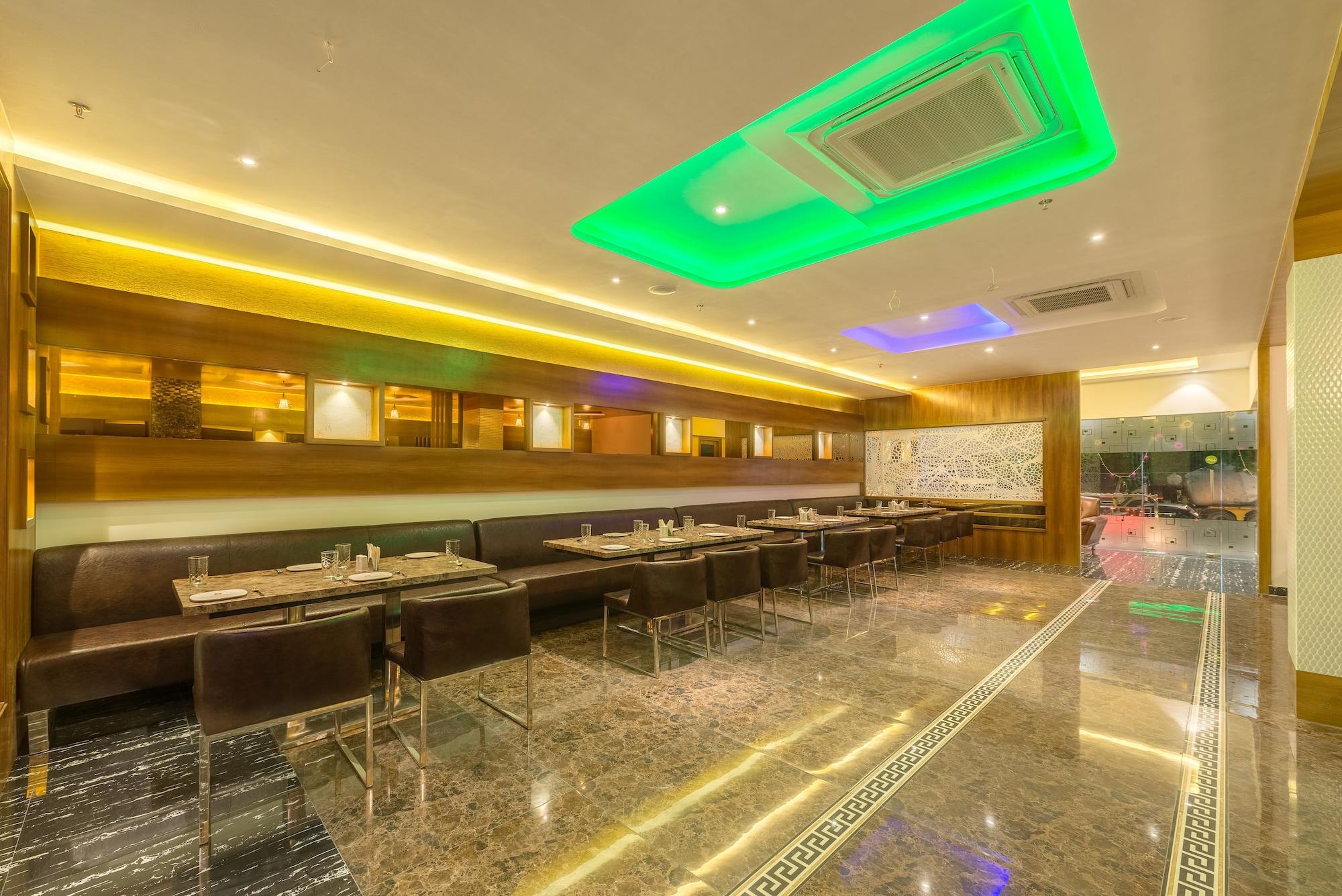 Restaurant Treebo Empire