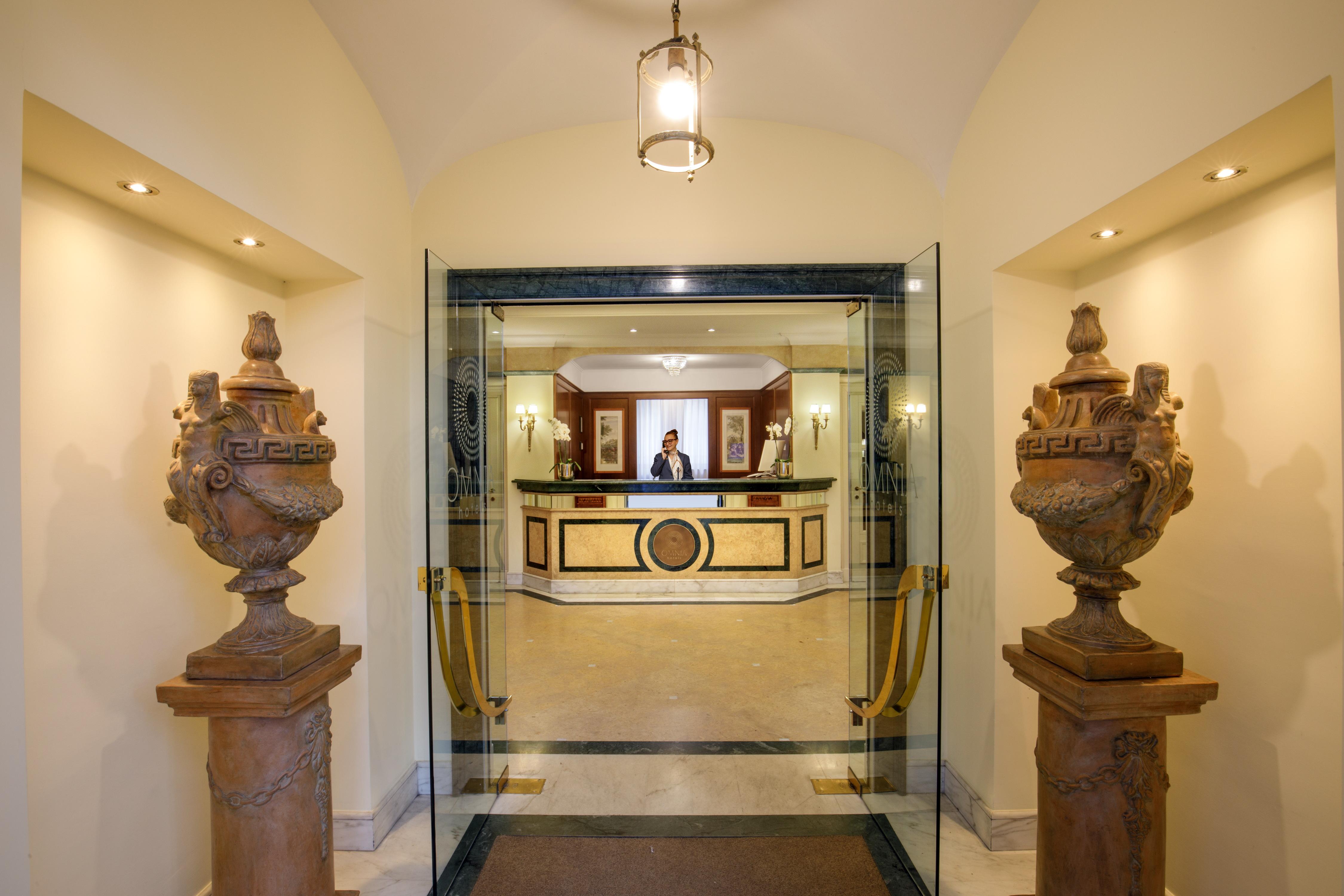 Vista Lobby Donna Laura Palace by OMNIA hotels