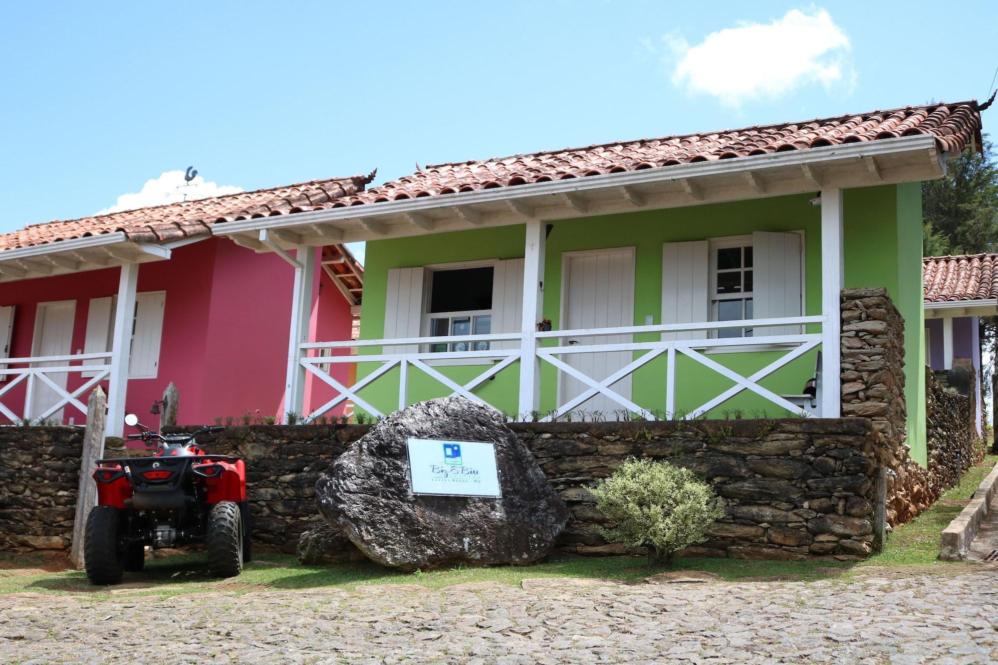 Vista Exterior Biz & Biu Pousada