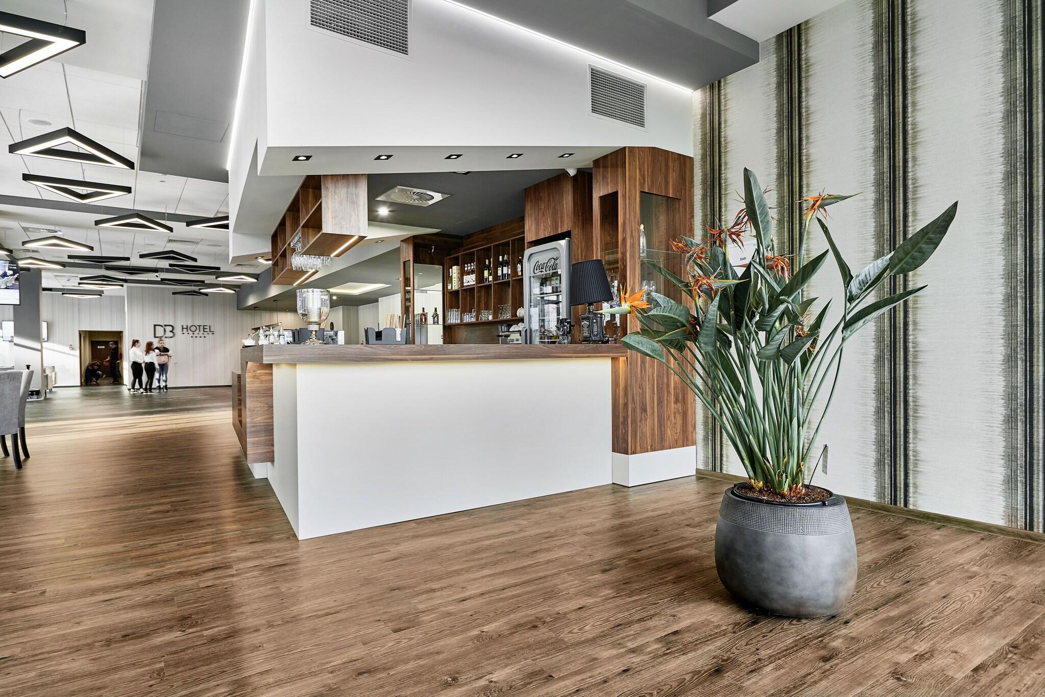 Bar/Salón DB Hotel Wrocław