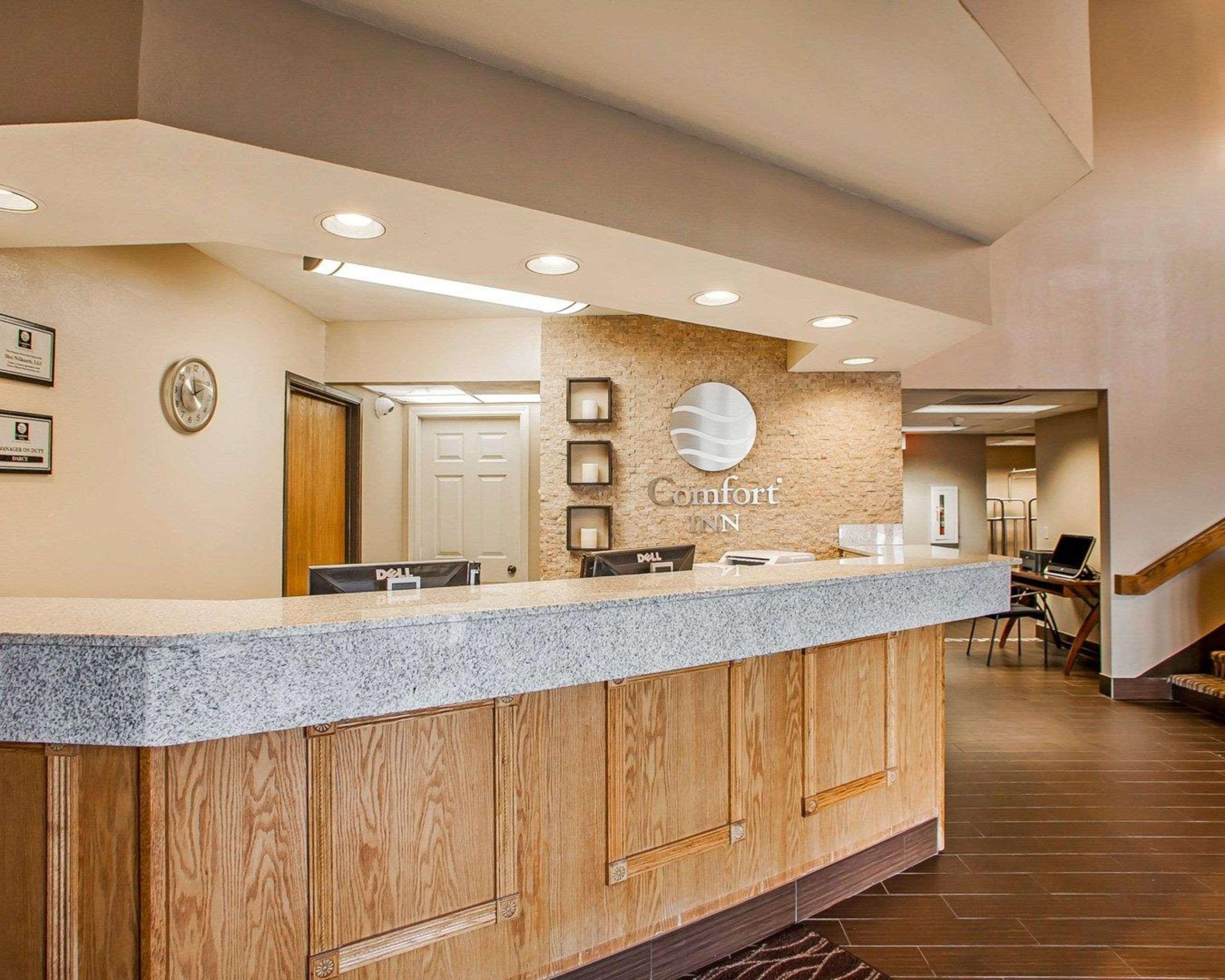 Vista Lobby Comfort Inn Marshalltown South