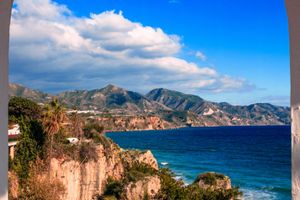 Actividad - Tour a Nerja y Frigiliana