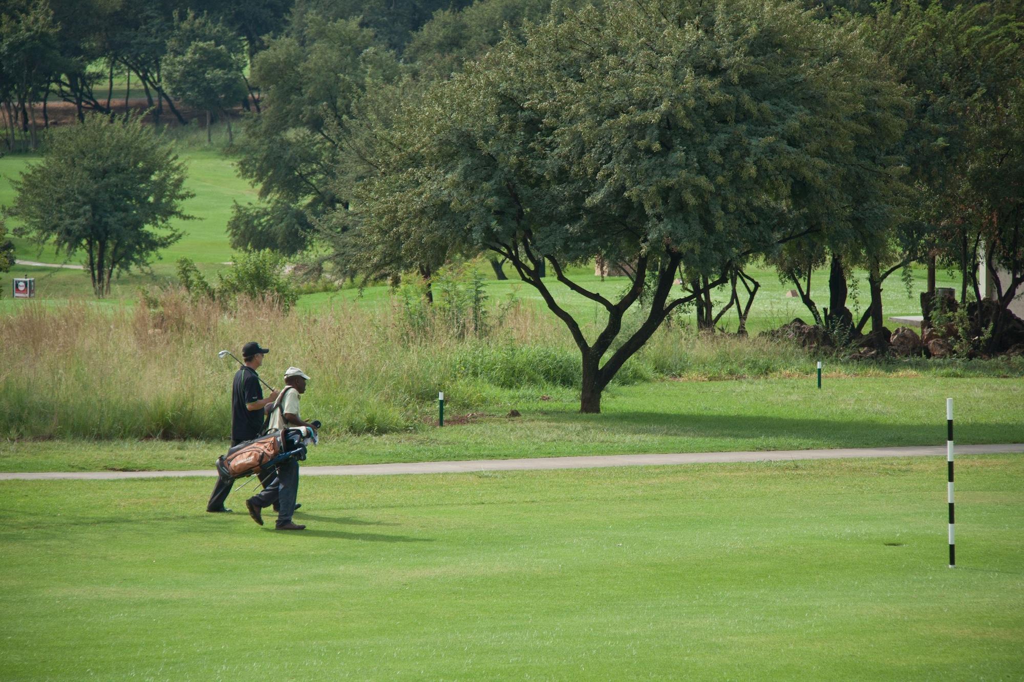 Campo de Golf Leopardsong Manor