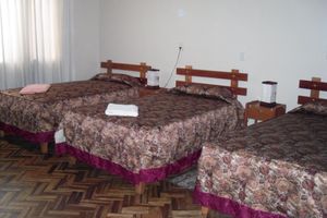 Alojamiento - HOSTAL LOS UROS