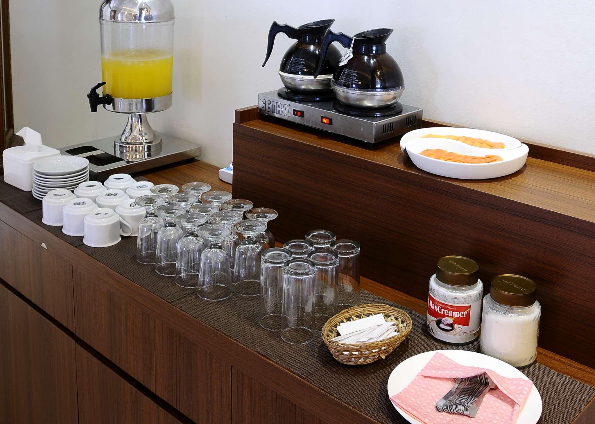 Restaurant Biz Boulevard Hotel