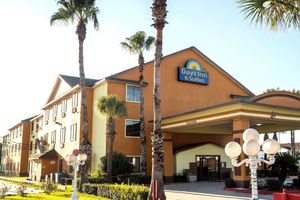 Alojamiento - Days Inn & Suites by Wyndham Houston North/Aldine