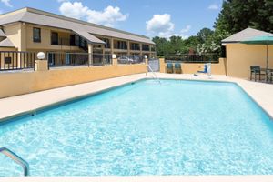 Alojamiento - Days Inn by Wyndham Biscoe