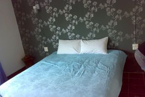 Alojamiento - Moon House at Clock Tower