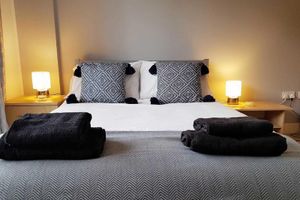 Alquiler Vacacional - Stylish Park Central Apartment