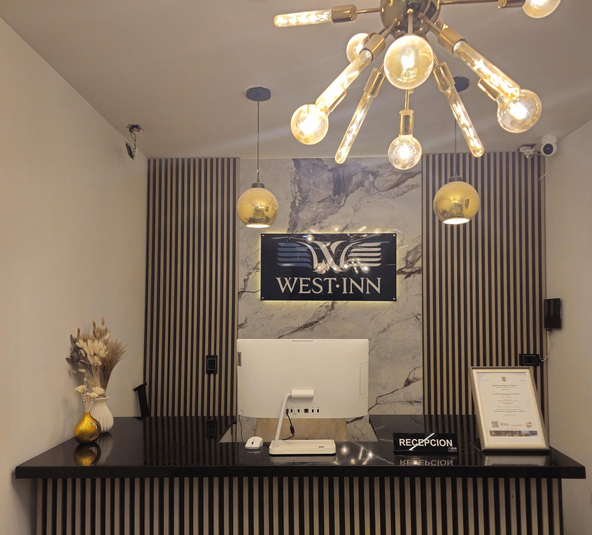 Varios Hotel West Inn