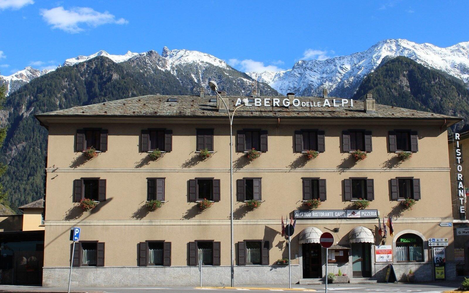 Varios Hotel delle Alpi