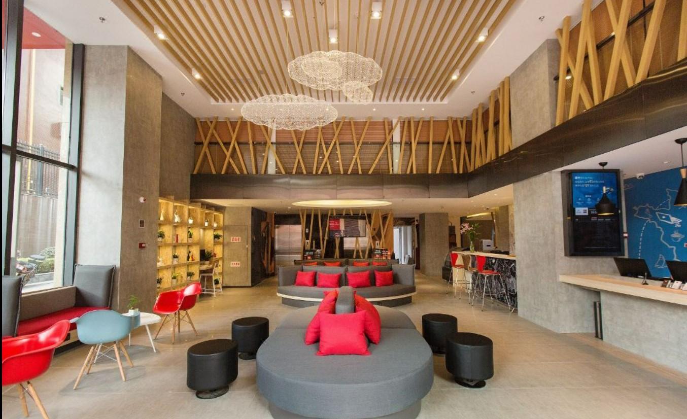 Vista Lobby Ibis Neijiang  North Railway station Hotel