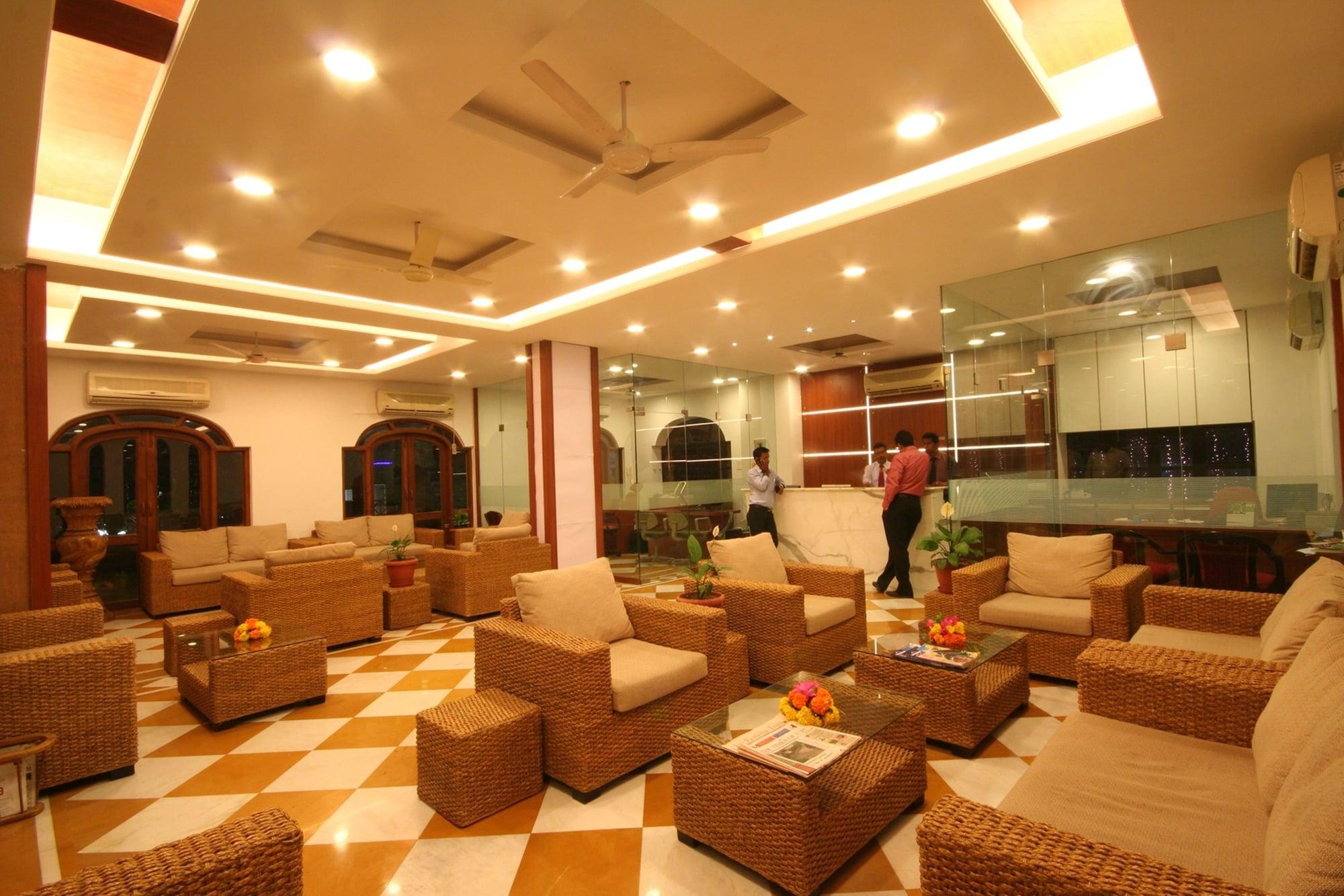 Vista Lobby Khanvel Resort