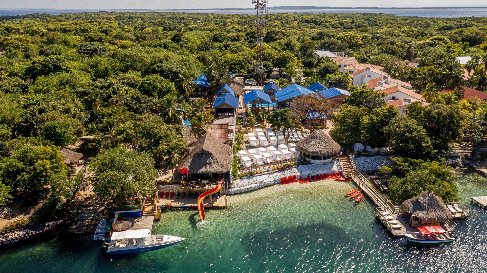Vista Exterior Hotel Isla Lizamar