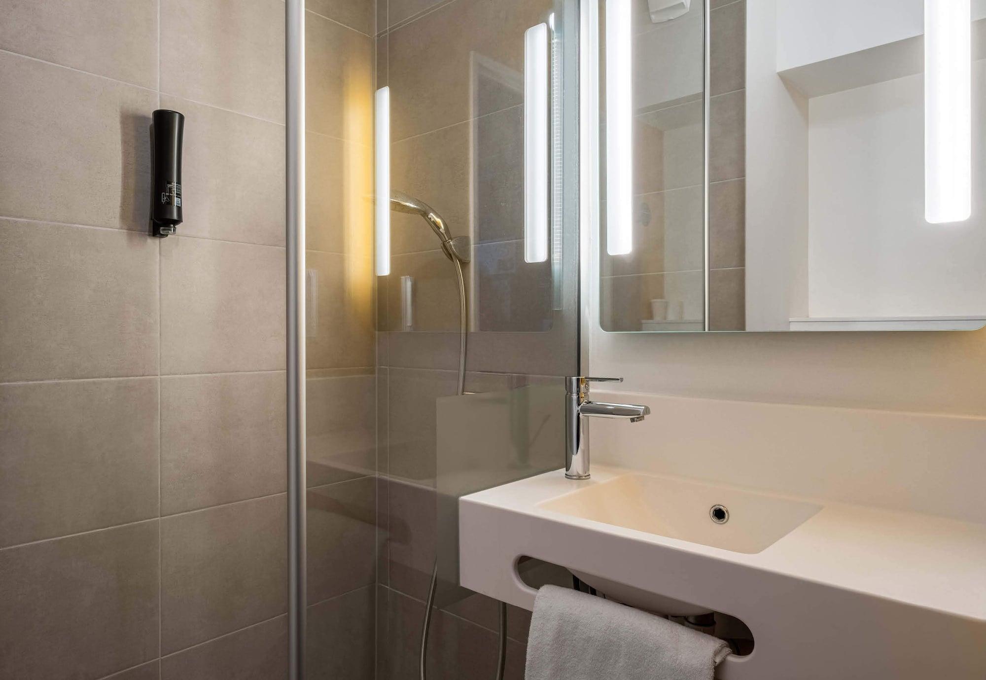 Equipamiento de Habitación B&B HOTEL Evian Publier